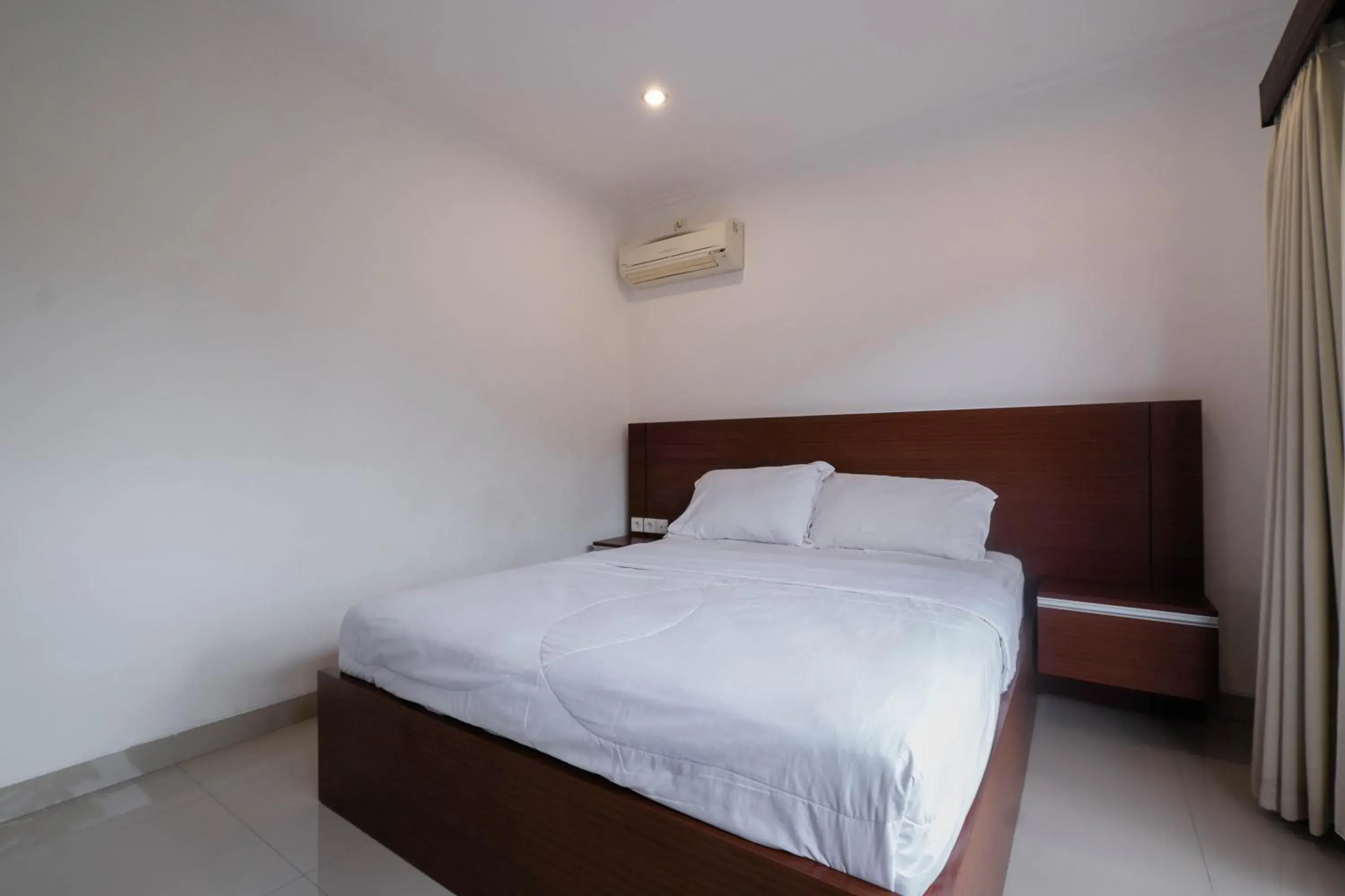 Standard Double Room in Puri Kasih Home Stay Standard Double Room in Puri Kasih Home Stay