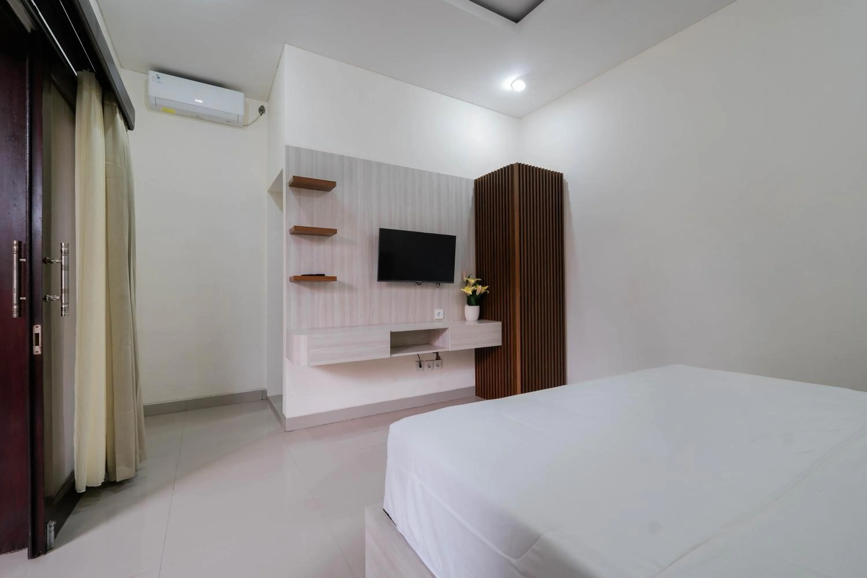 Bedroom, Bed in Puri Kasih Home Stay