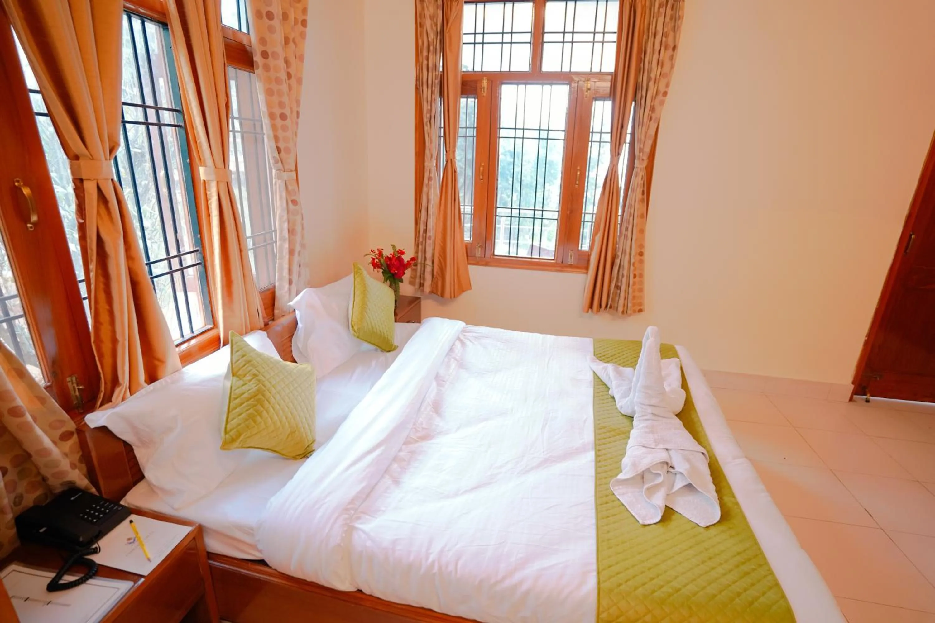 Bed in Chirping Hills Resort,Bhimtal
