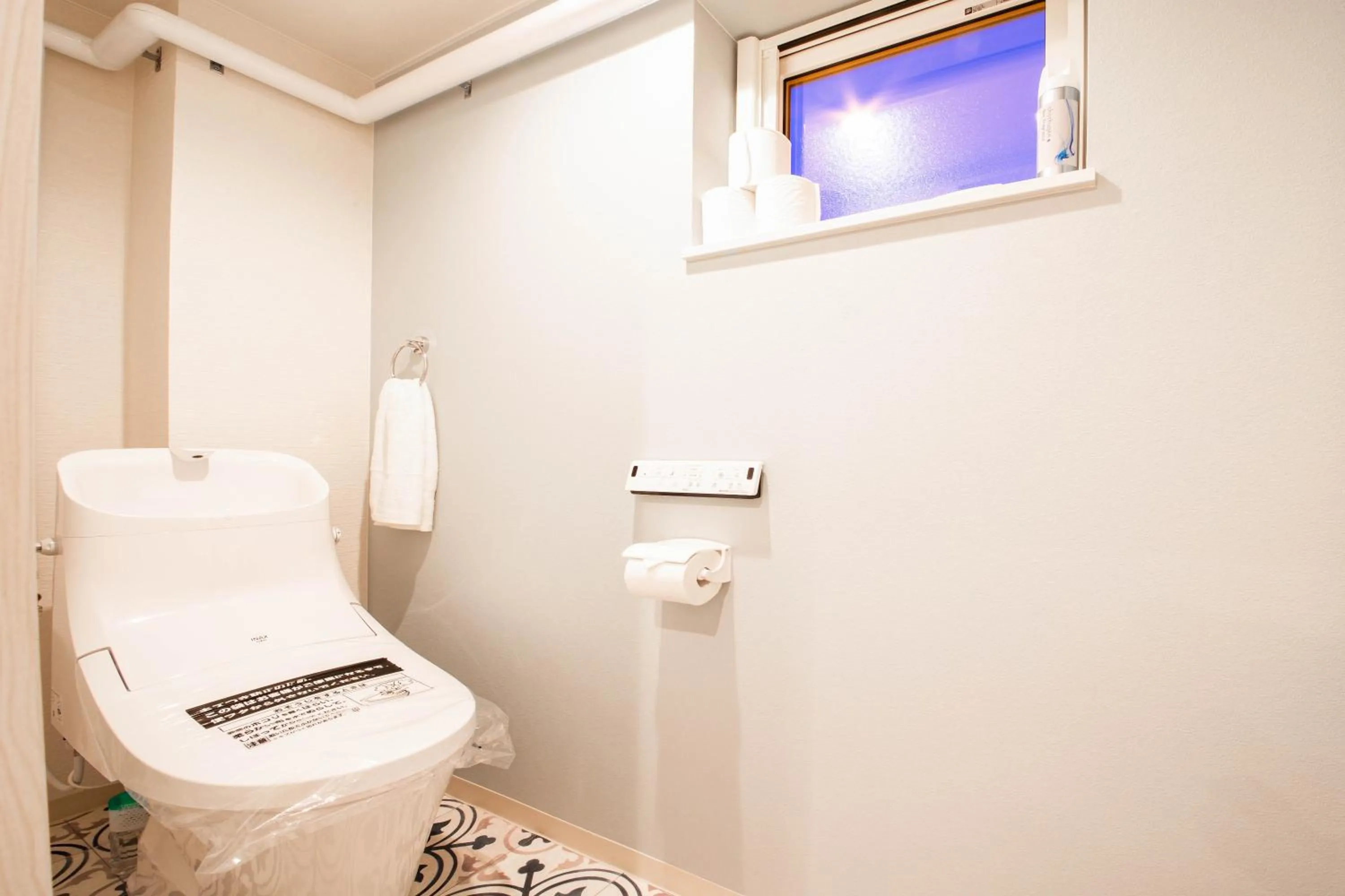 Toilet in THE SUN LOUNGE