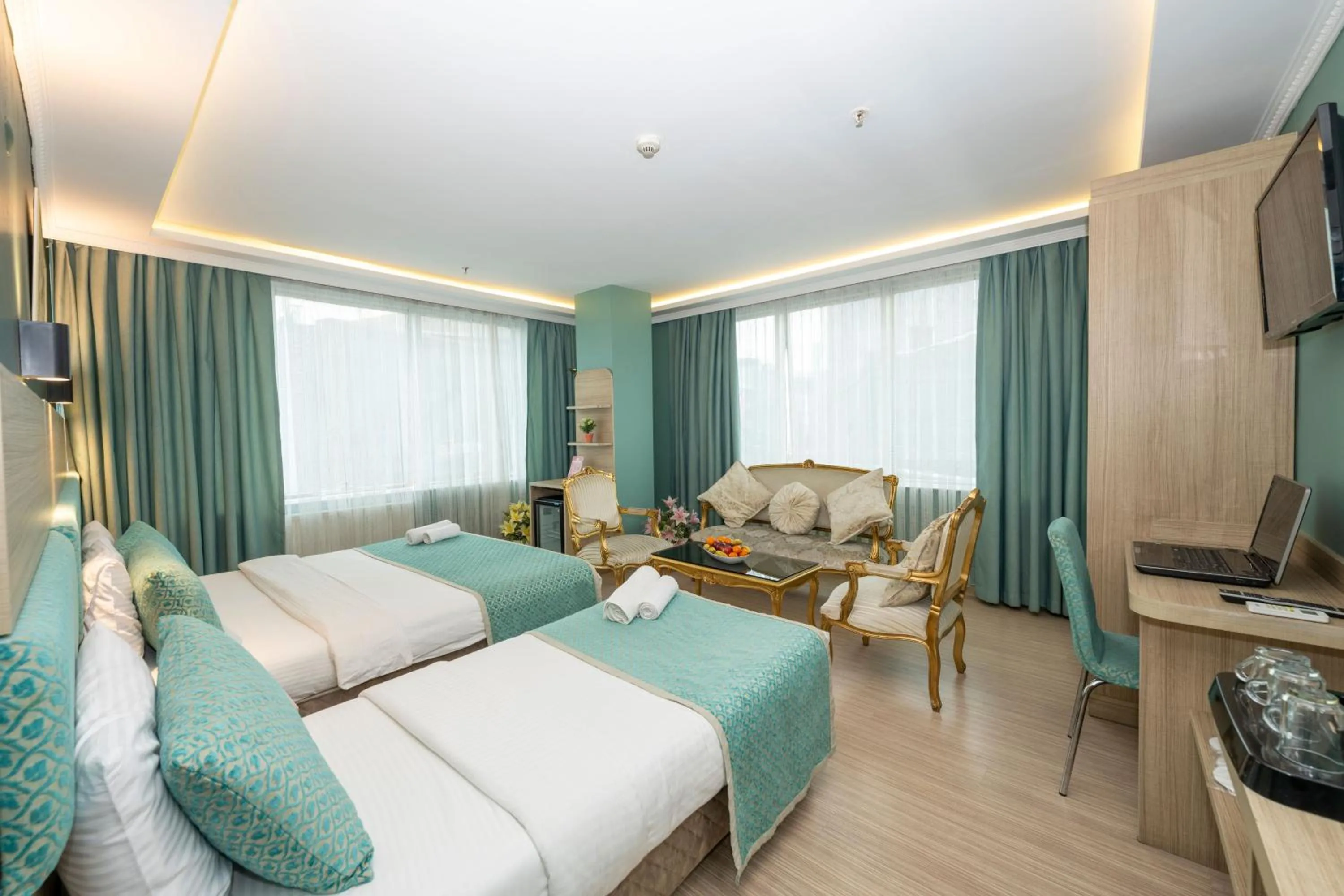 Seating area, Bed in The Hotel Ottoman City Istanbul