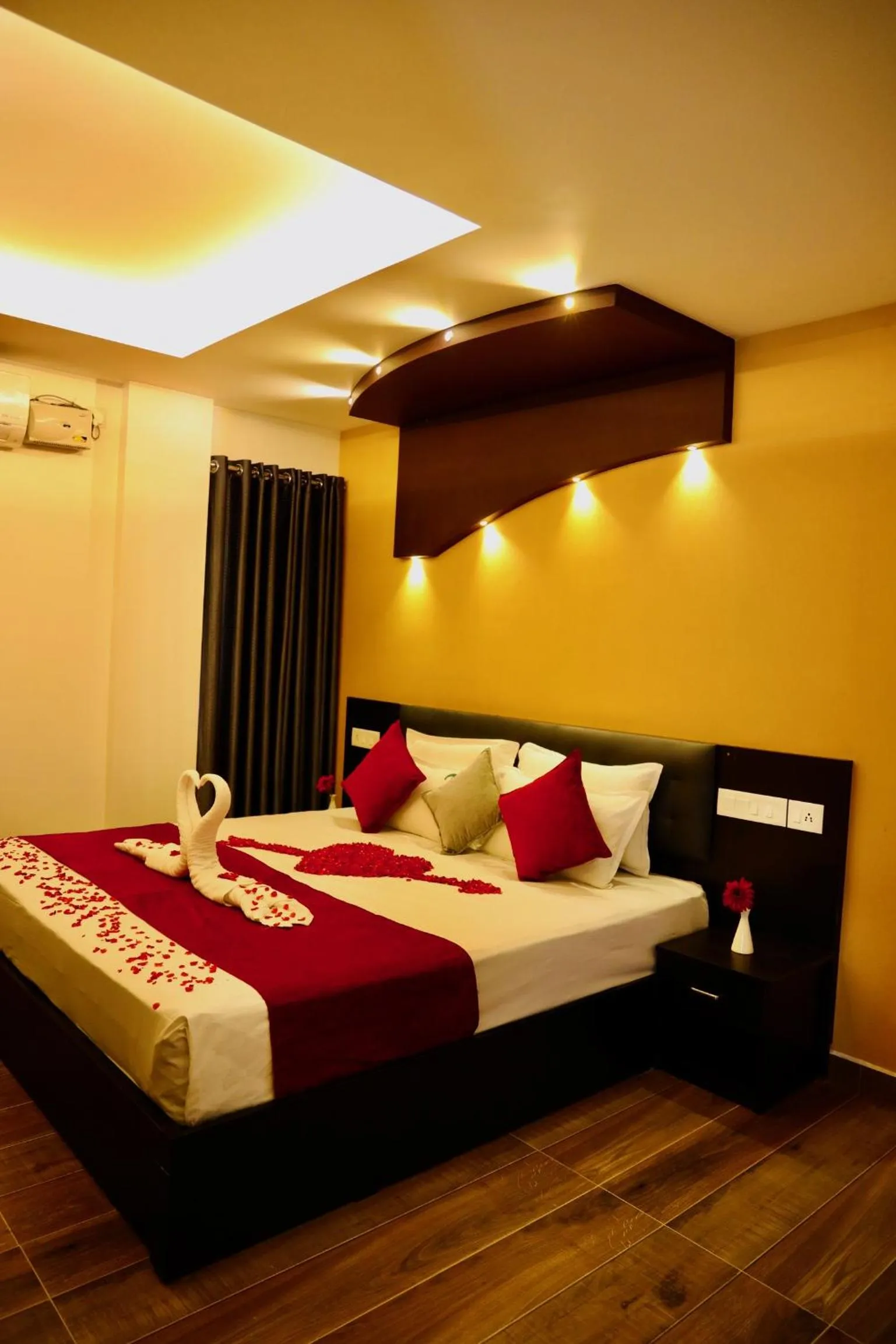 Bed in Igloo Heritage Resorts