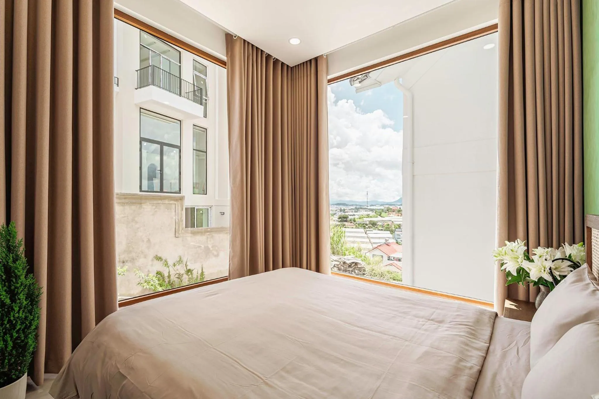 View (from property/room), Bed in Miền Sương Khói - Home & Café