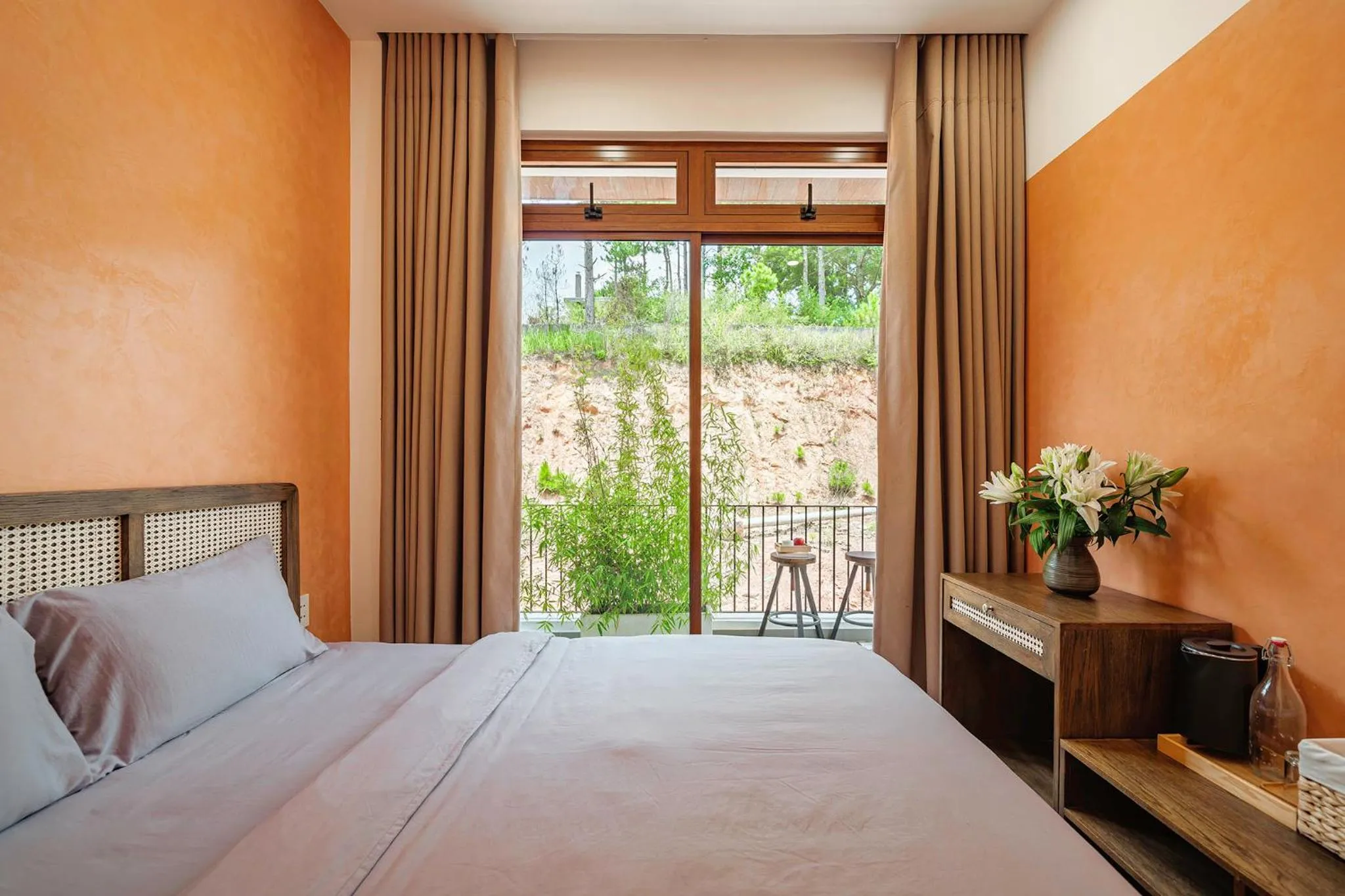 Bed in Miền Sương Khói - Home & Café