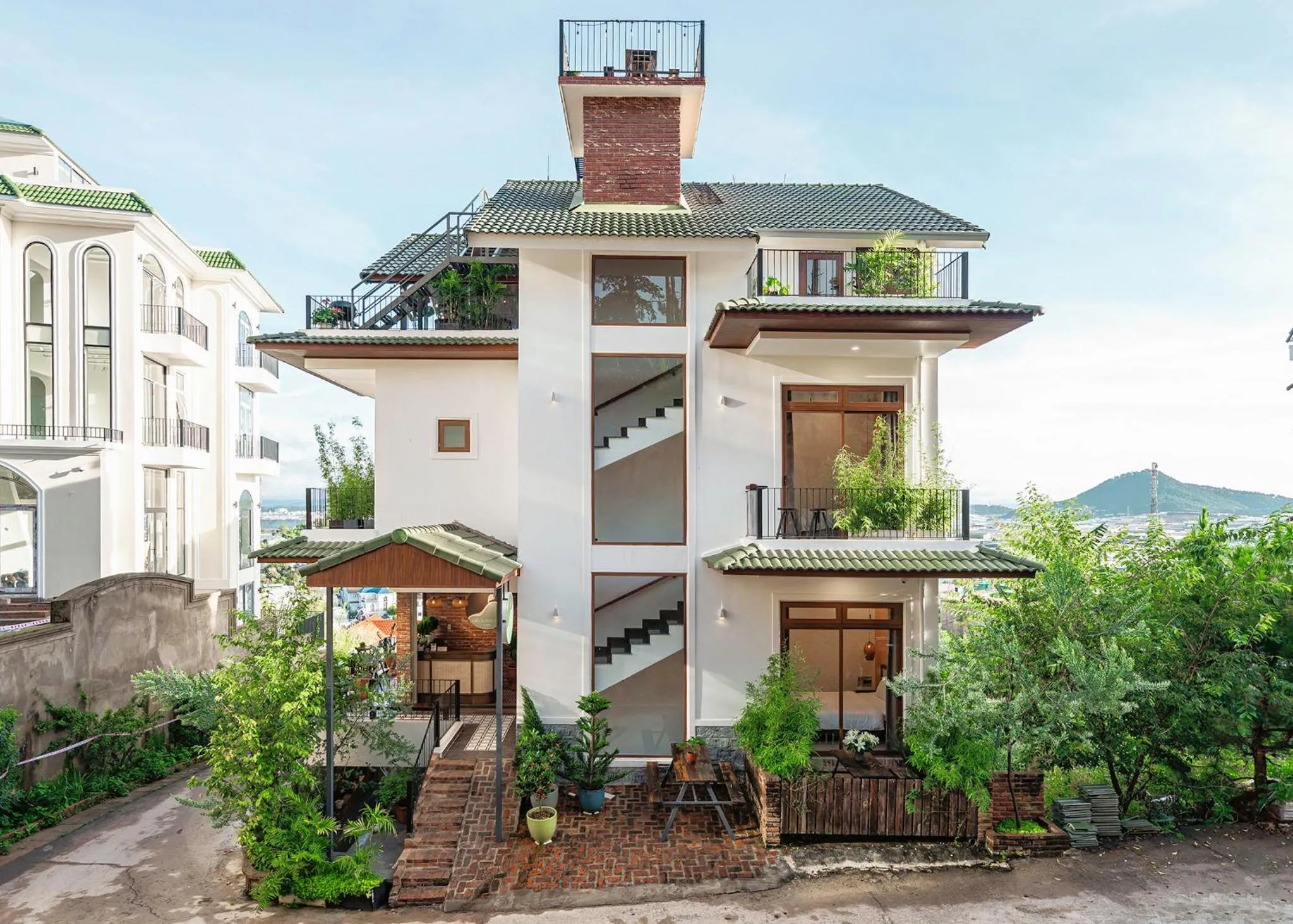 Property building in Miền Sương Khói - Home & Café