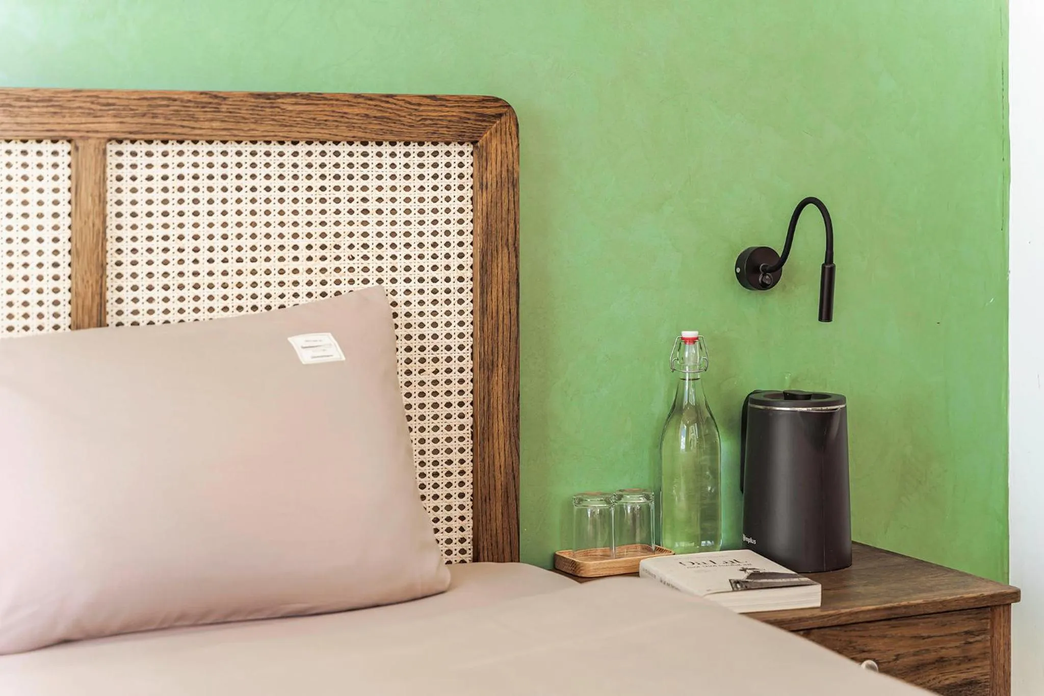 Bed in Miền Sương Khói - Home & Café