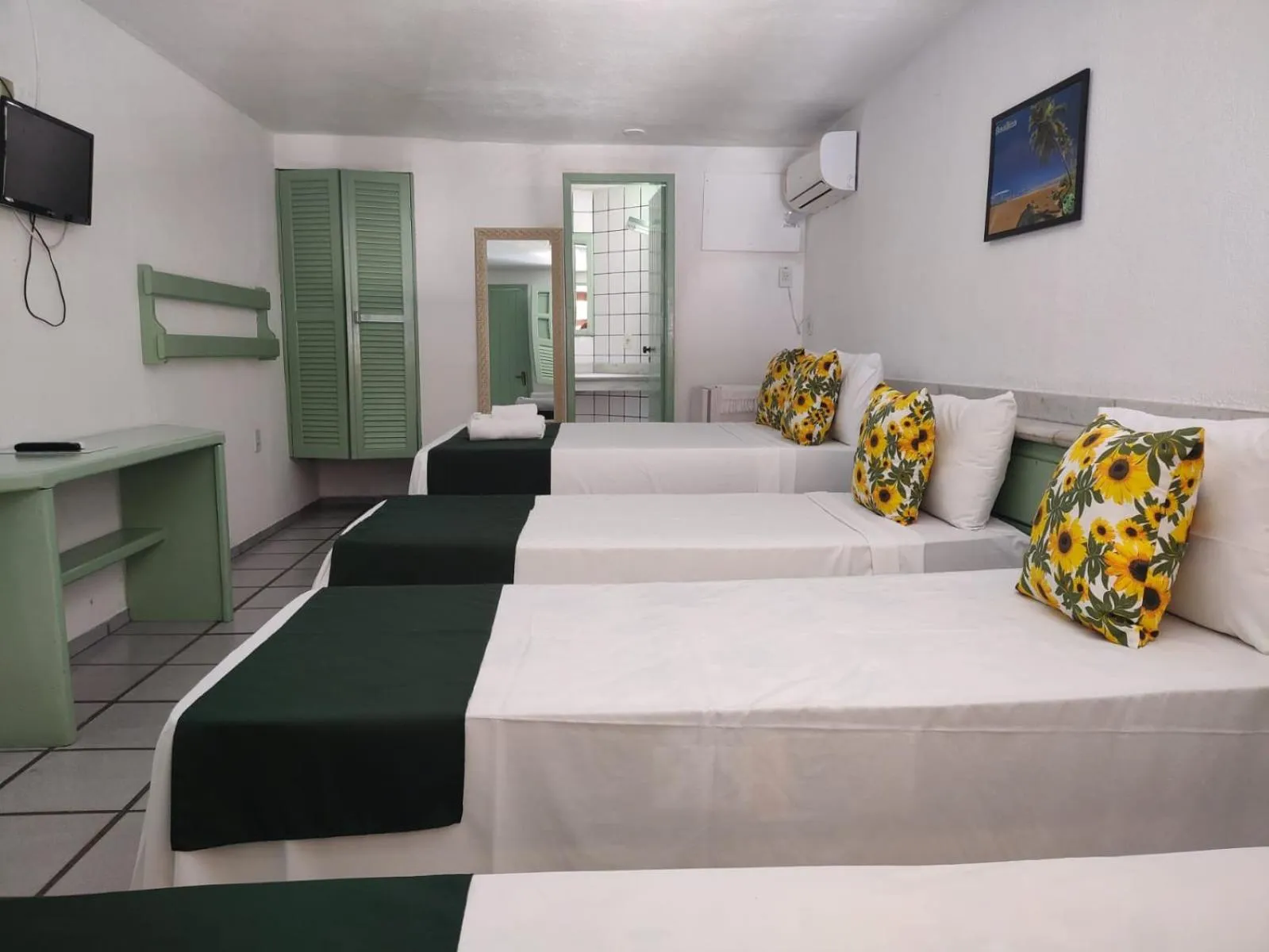 Bedroom, Bed in Hotel Porto Verde -JG