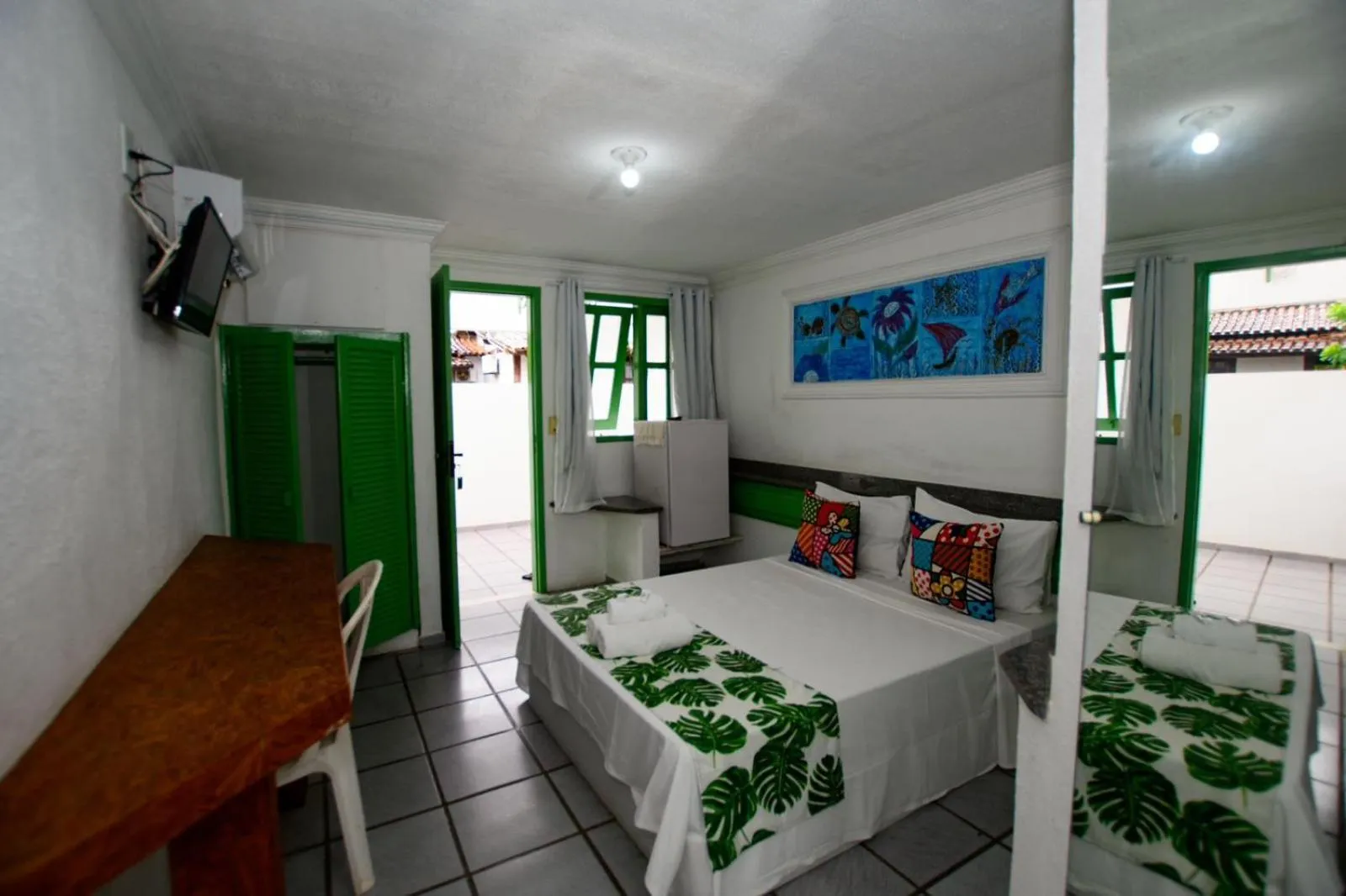 Bed in Hotel Porto Verde -JG