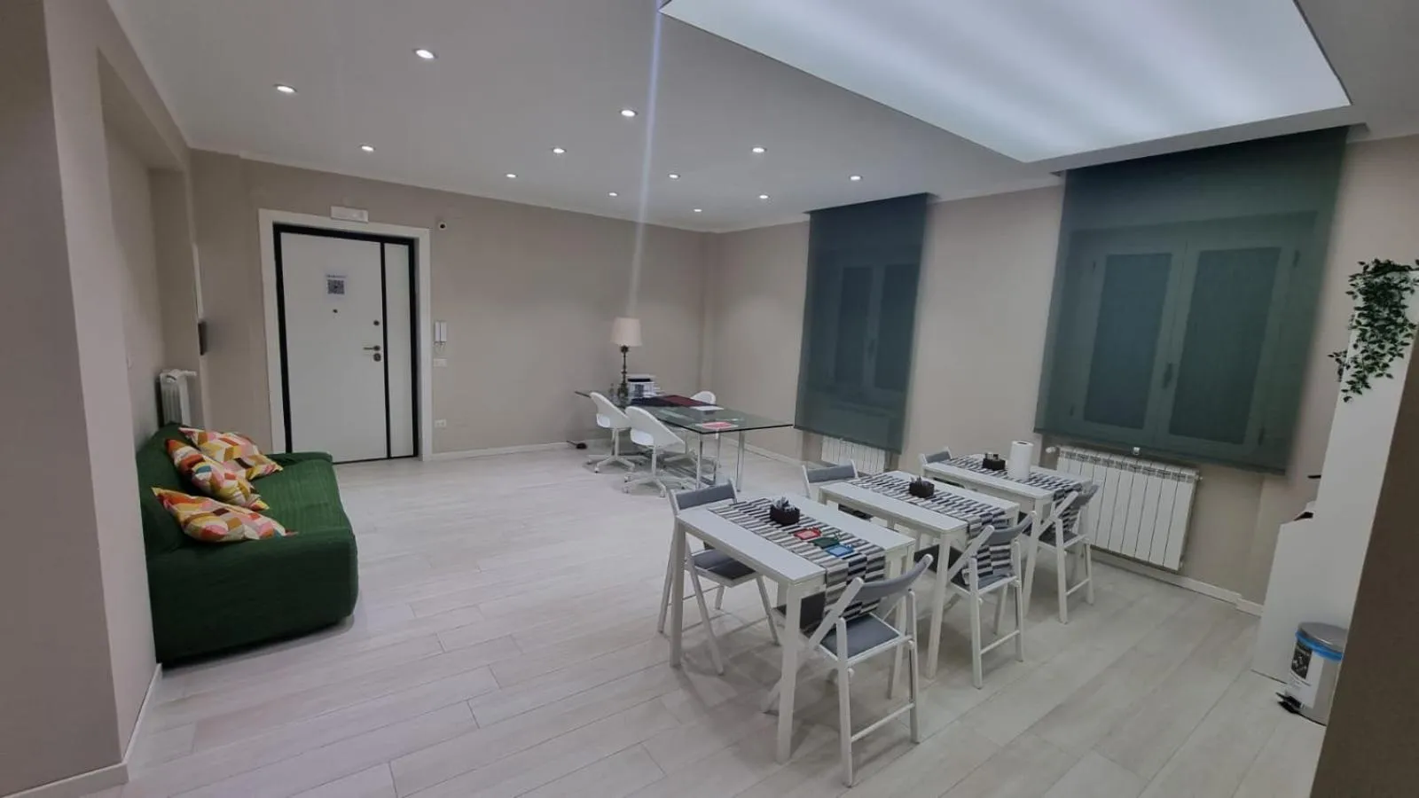 Dining area in Bed and Breakfast De Rosa