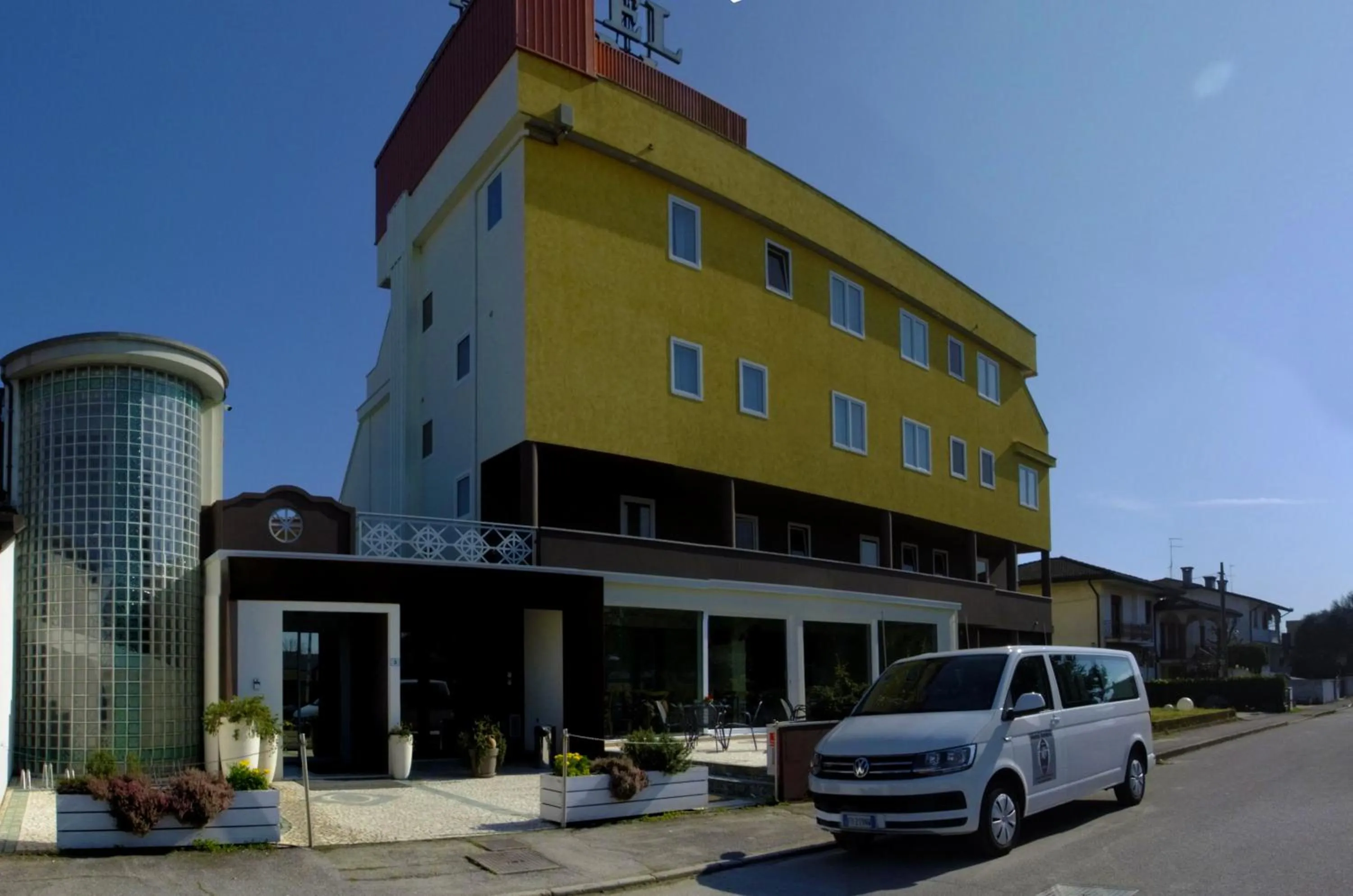 Property building in Hotel Ambra