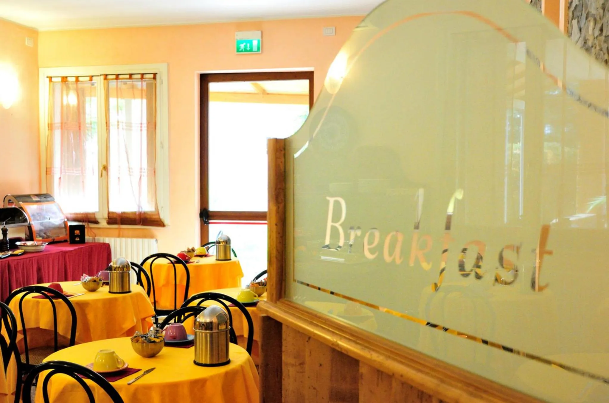 Restaurant/places to eat in Hotel Villa Molinari