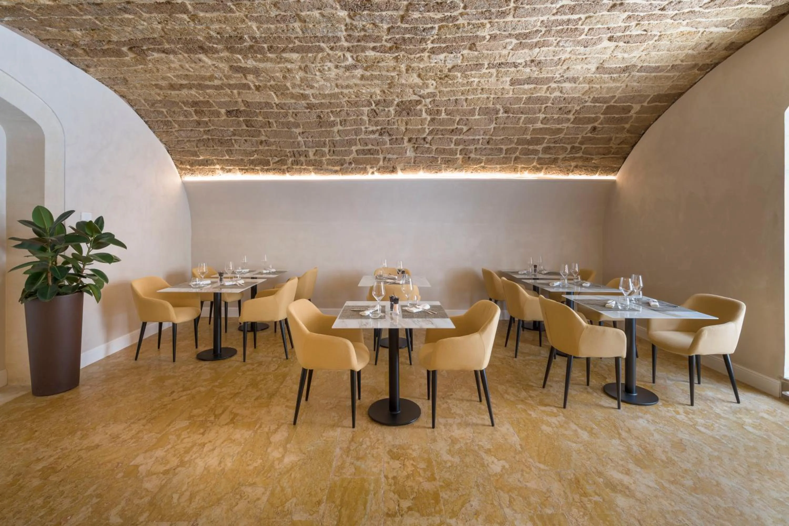 Restaurant/places to eat in Palazzo Artemide - VRetreats