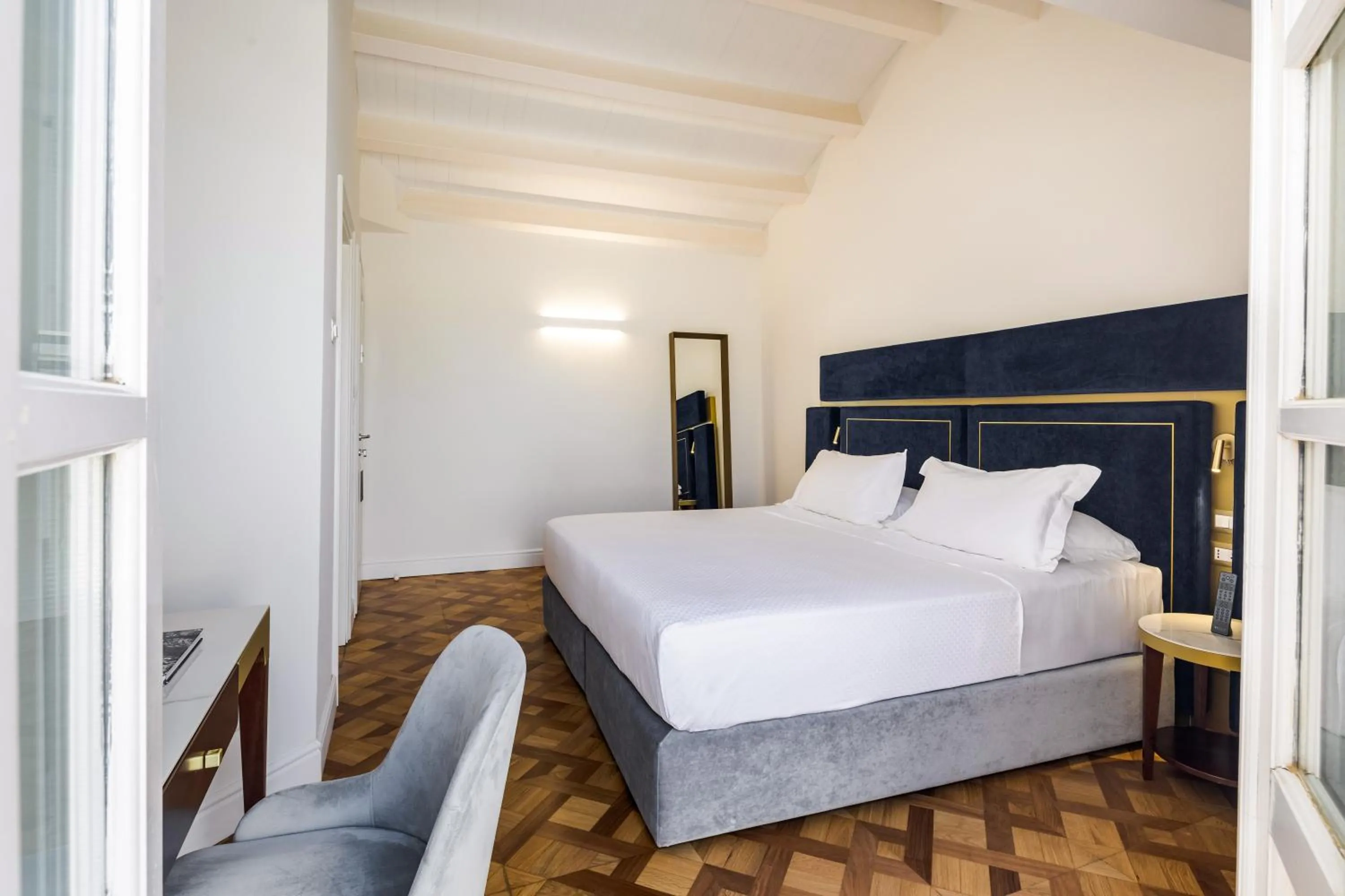 Superior Double Room in Hotel Roma
