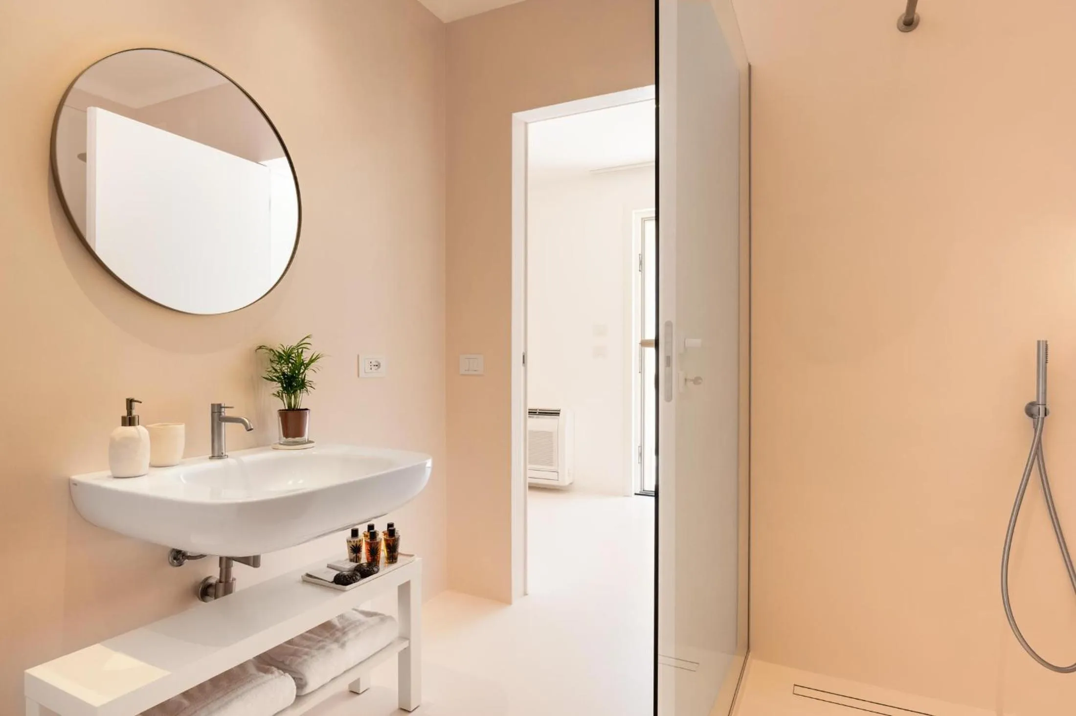 Bathroom in Dimora Caiammari Luxury Hotel & Spa