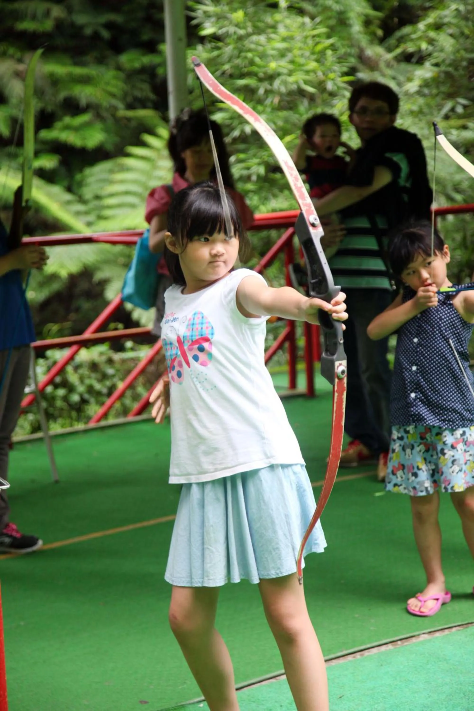 young children in Uni-Resort Mawutu