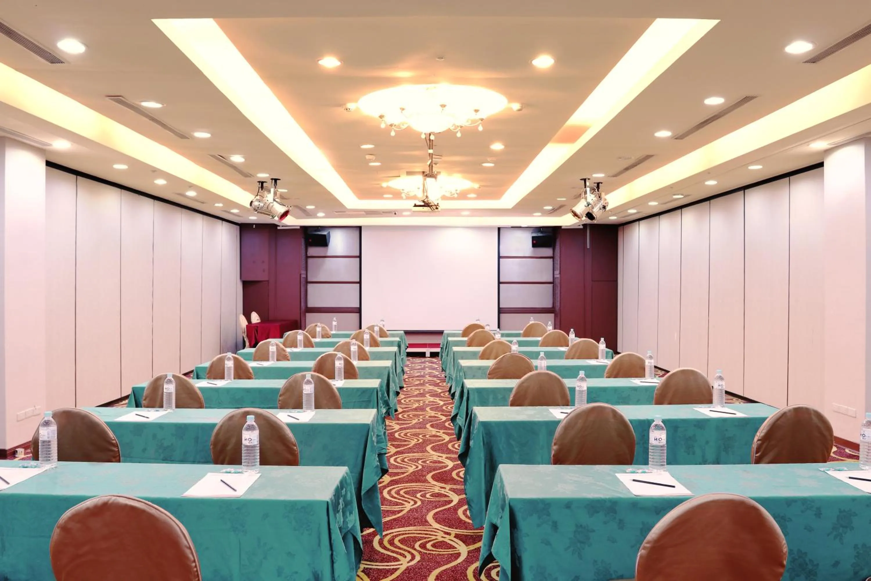 Meeting/conference room in Uni-Resort Mawutu