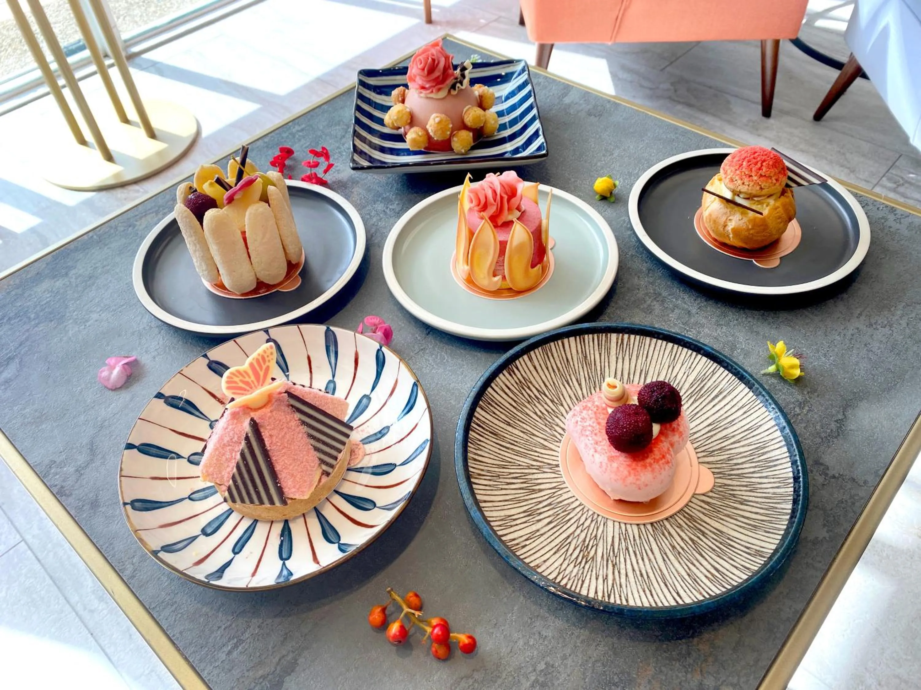 Restaurant/places to eat in Uni-Resort Ku-Kuan