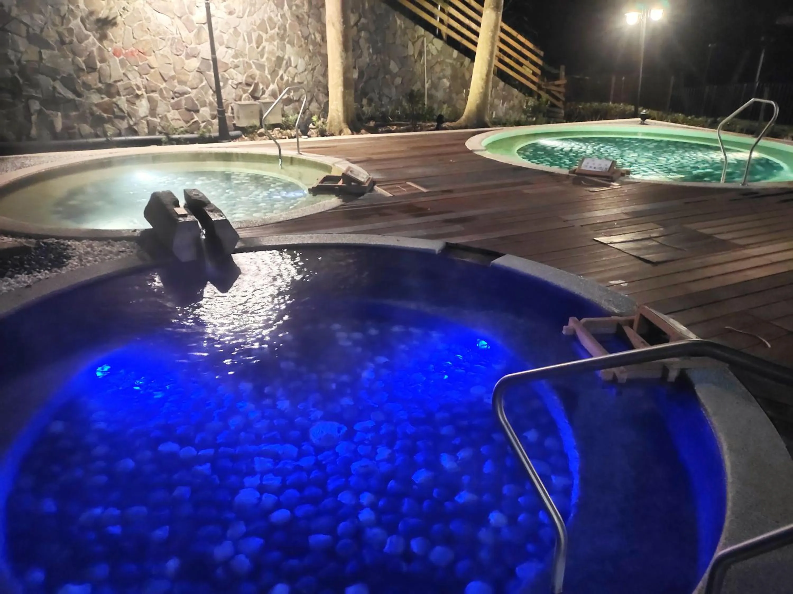 Hot Spring Bath in Uni-Resort Ku-Kuan