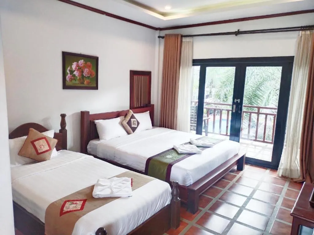 Bed in Vang Vieng Savanh Sunset View Resort