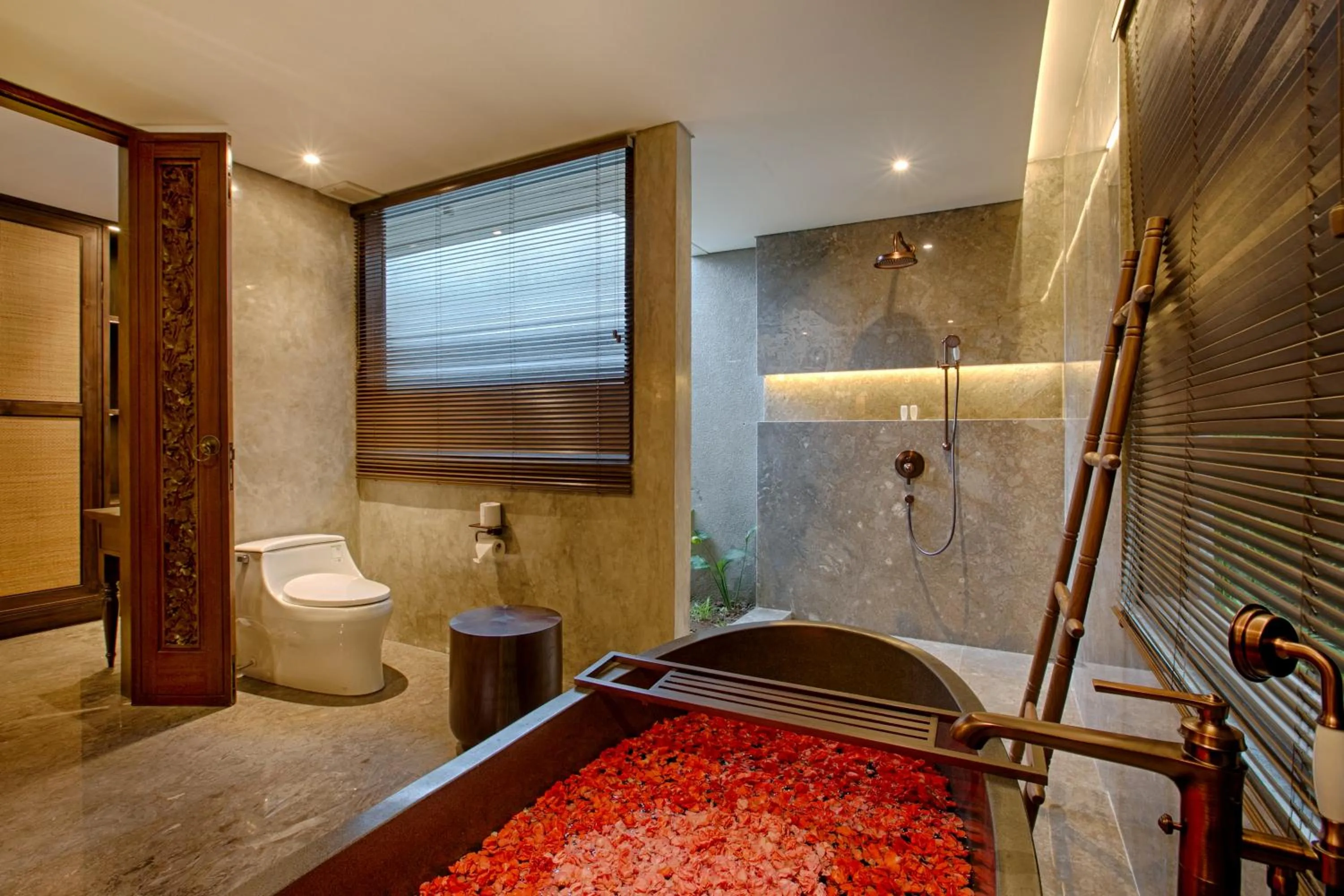 Shower in Taman Dharmawangsa Suites