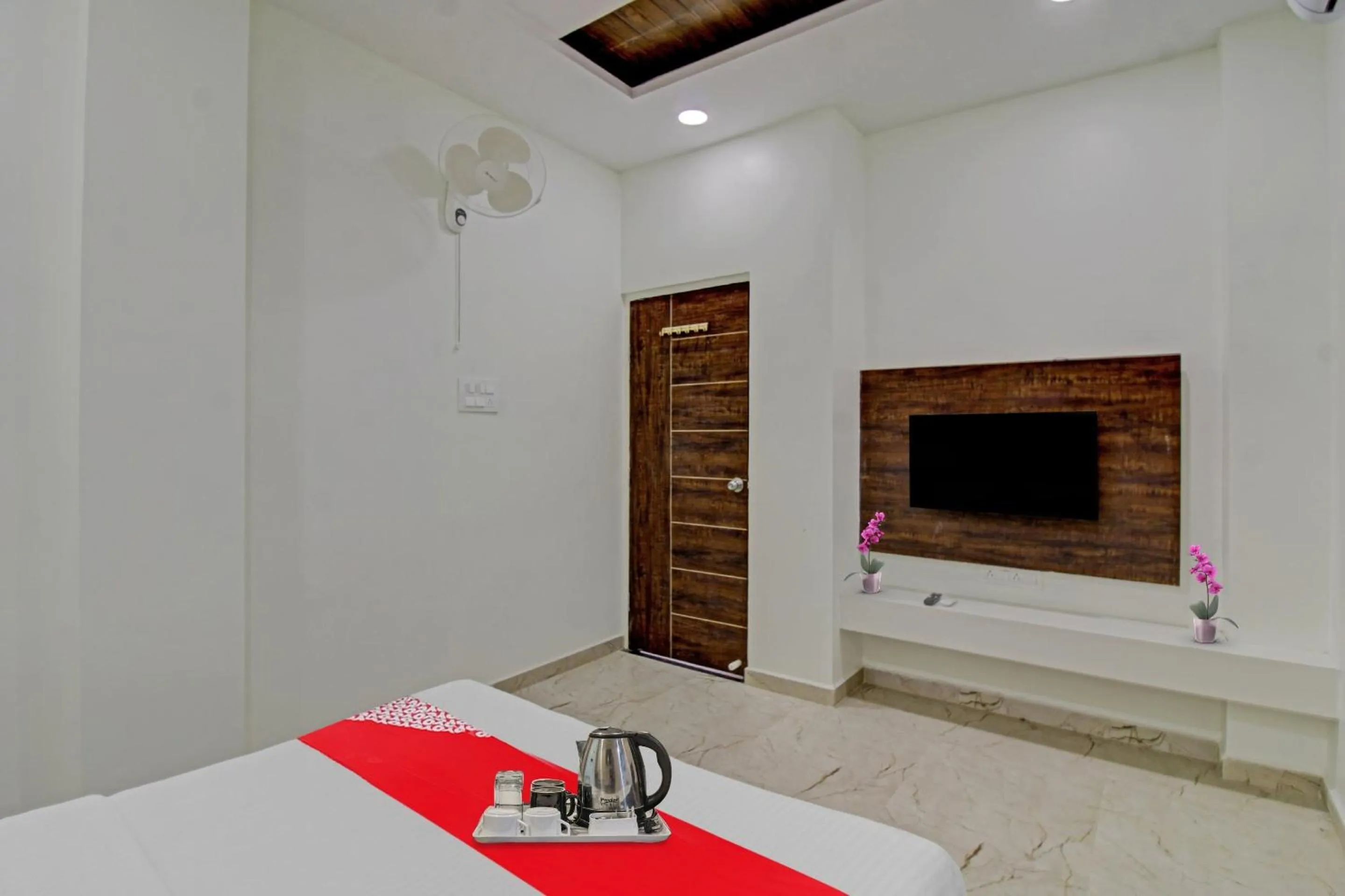 Bedroom, Bed in Hotel O Dhurva Inn