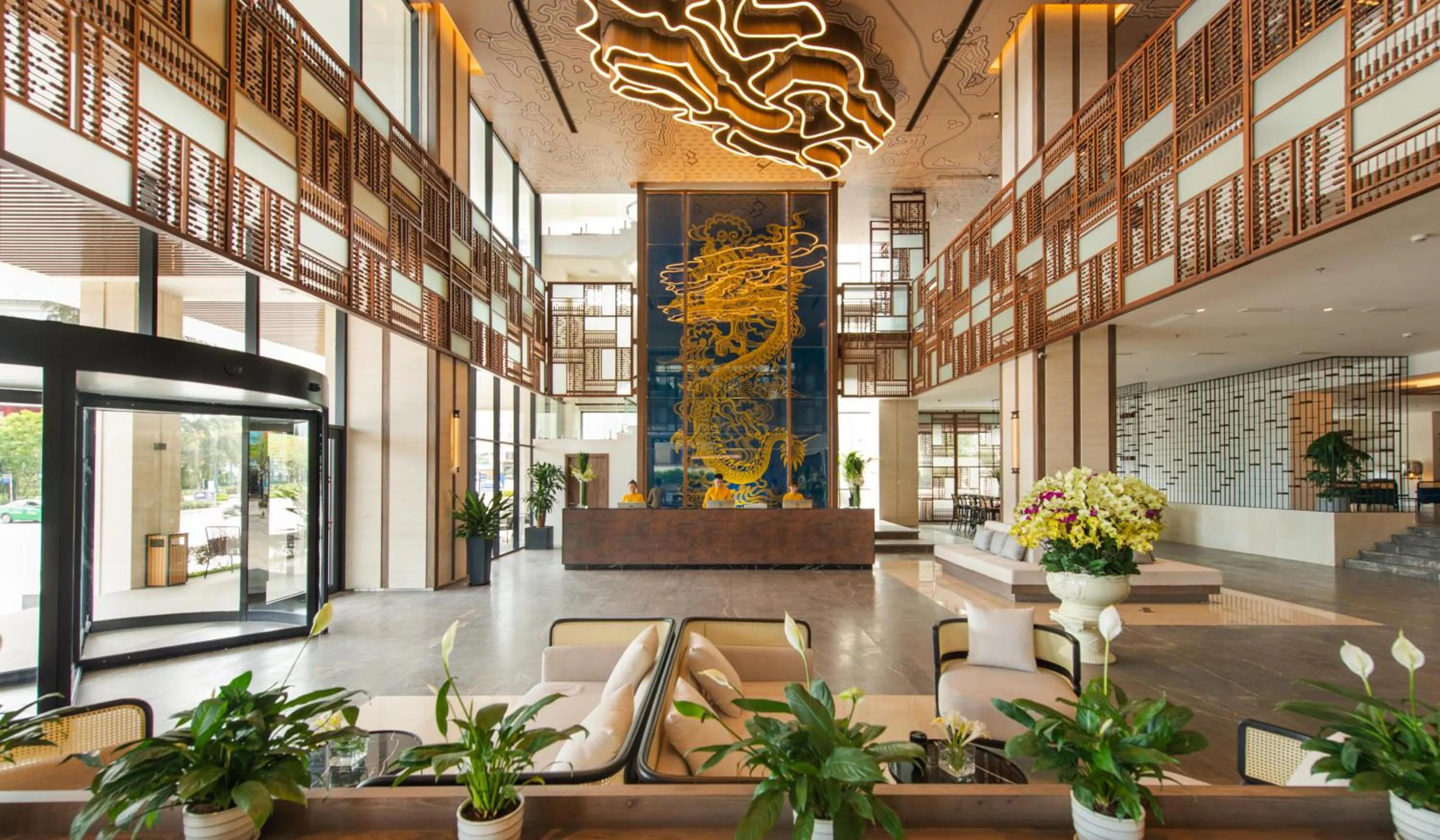 Lobby or reception in Hotel Soleil Ha Long, Trademark Collection by Wyndham
