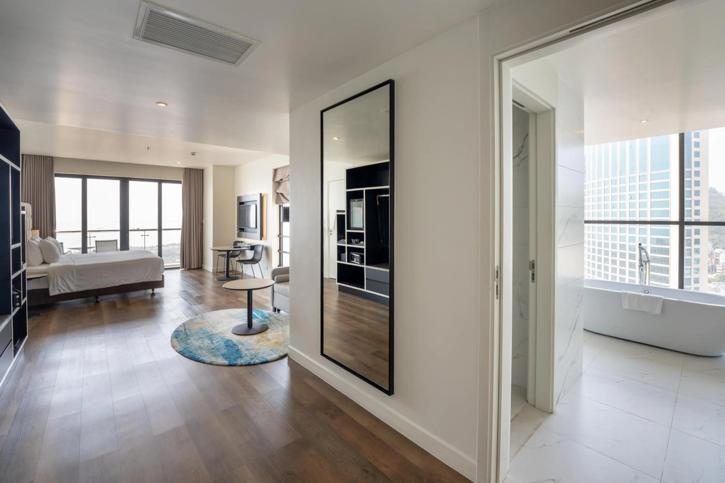 Bedroom in Hotel Soleil Ha Long, Trademark Collection by Wyndham