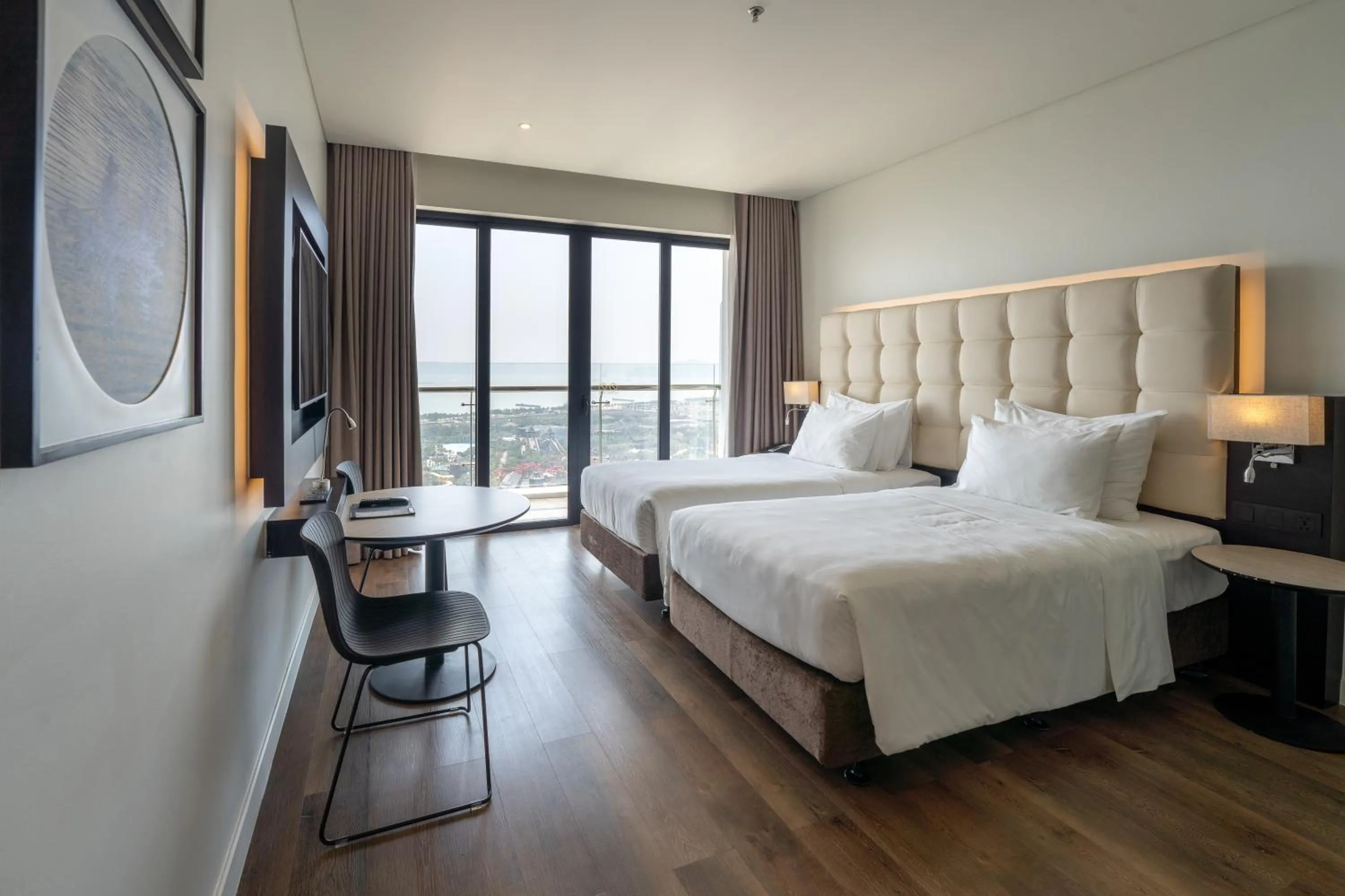 Bed in Hotel Soleil Ha Long, Trademark Collection by Wyndham