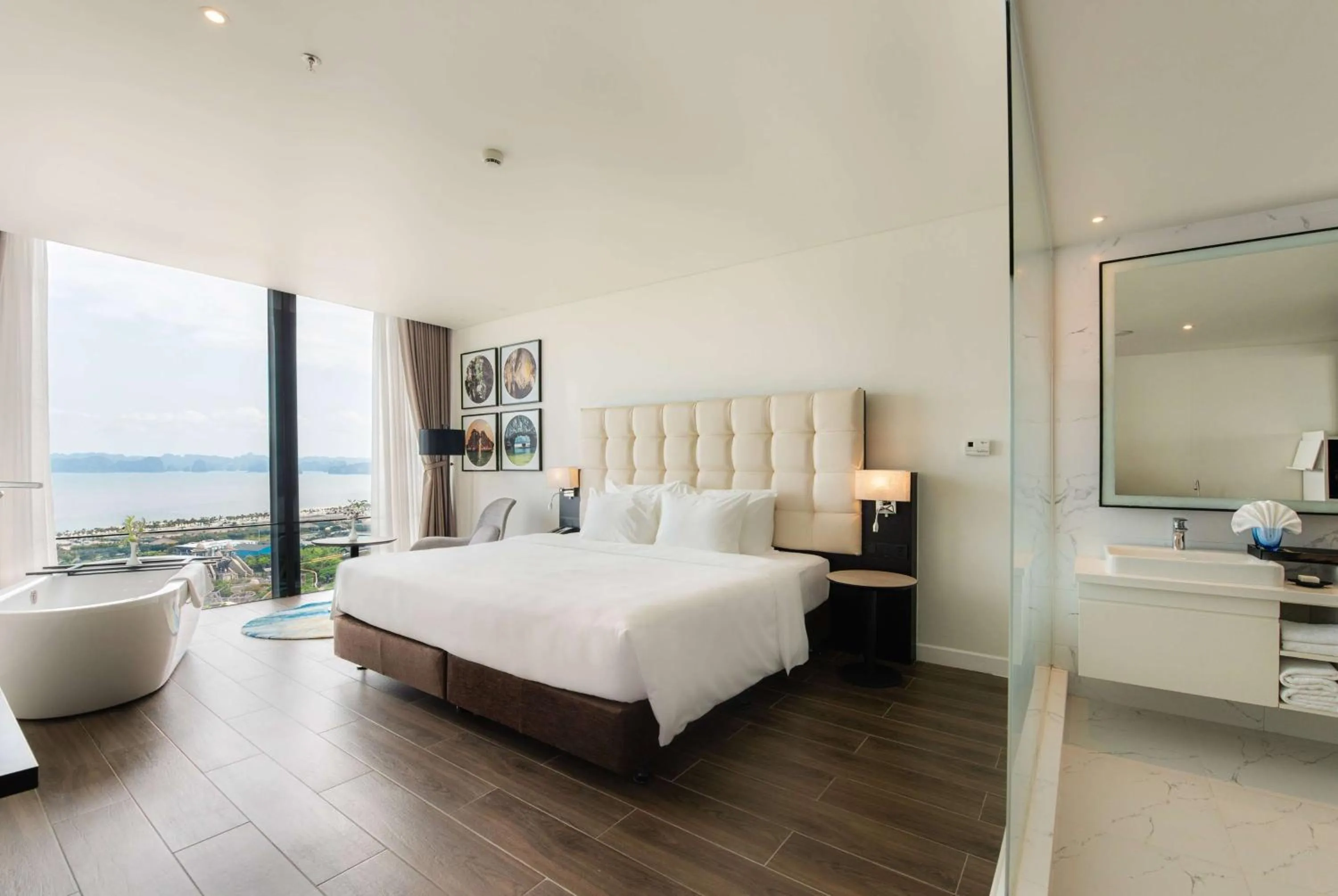 Photo of the whole room, Bed in Hotel Soleil Ha Long, Trademark Collection by Wyndham