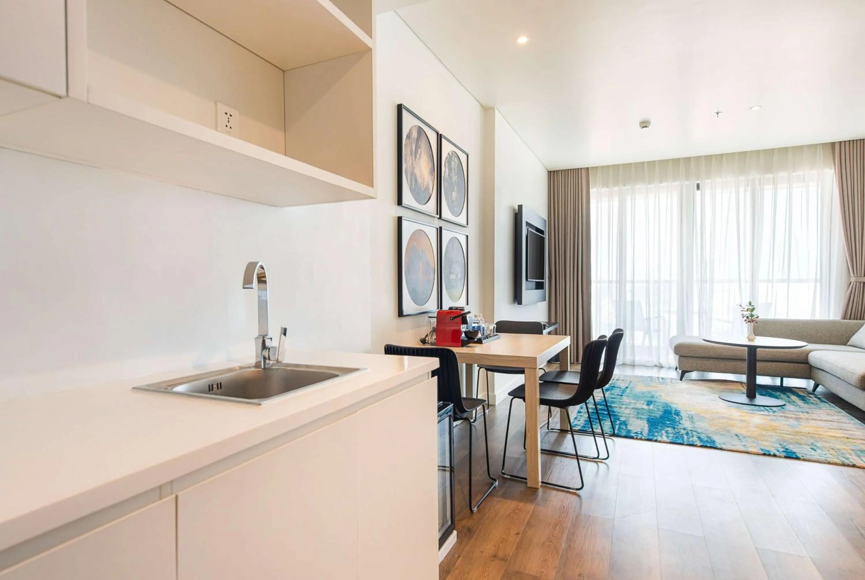 Photo of the whole room in Hotel Soleil Ha Long, Trademark Collection by Wyndham