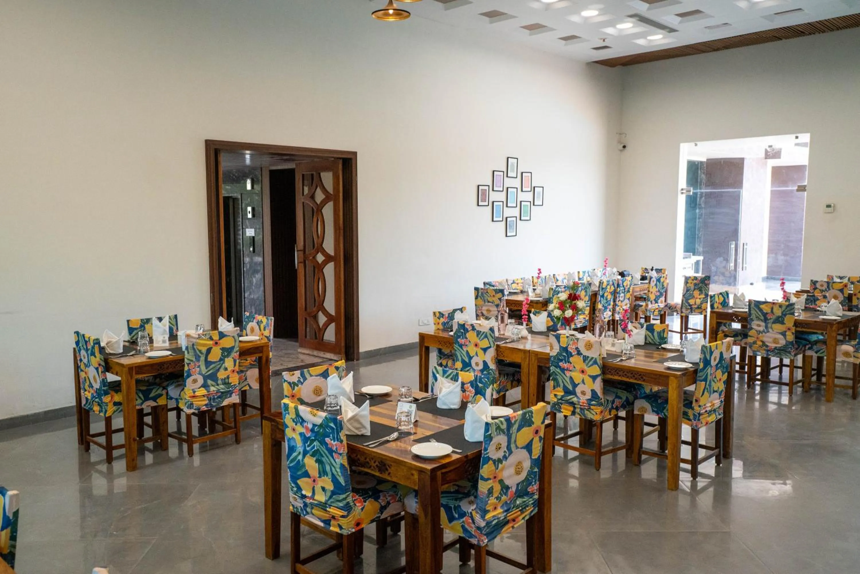 Restaurant/places to eat in Bamboo Saa Mulberry Resort Pushkar