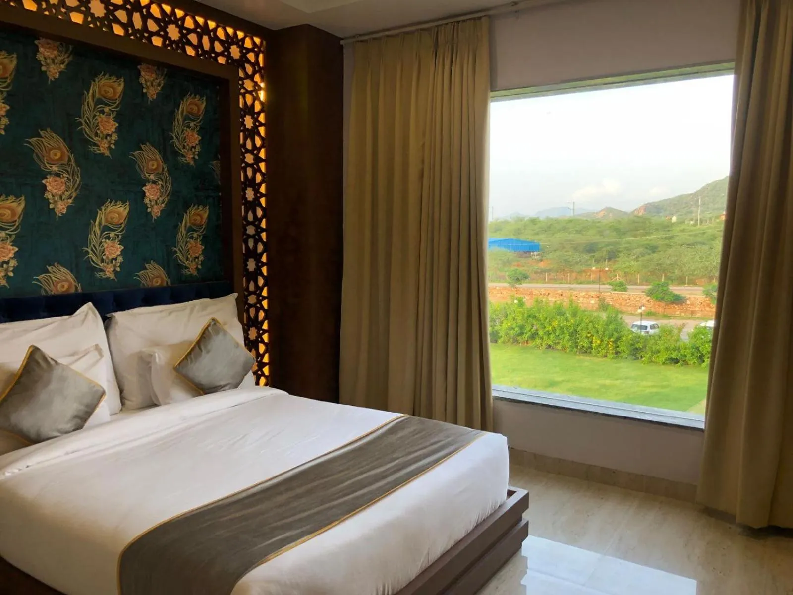 Photo of the whole room, Bed in Bamboo Saa Mulberry Resort Pushkar