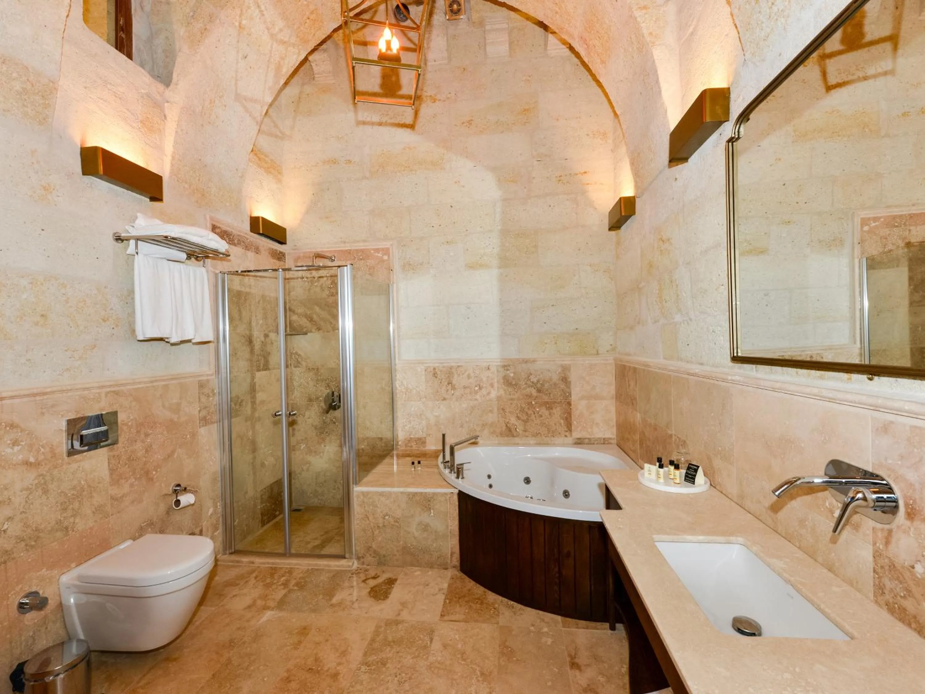 Shower in Evanthia Cave Suites - Special Class