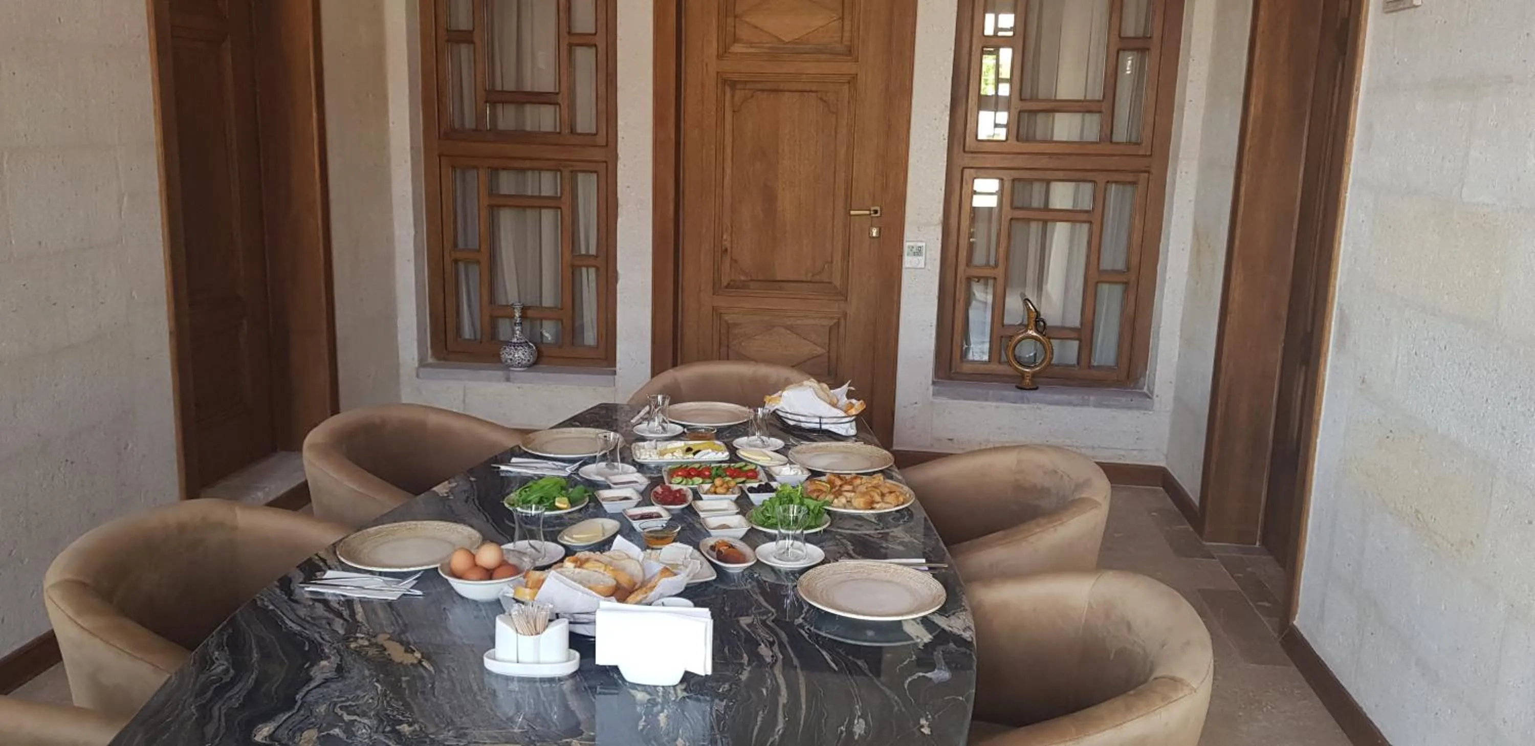 Breakfast in Evanthia Cave Suites - Special Class