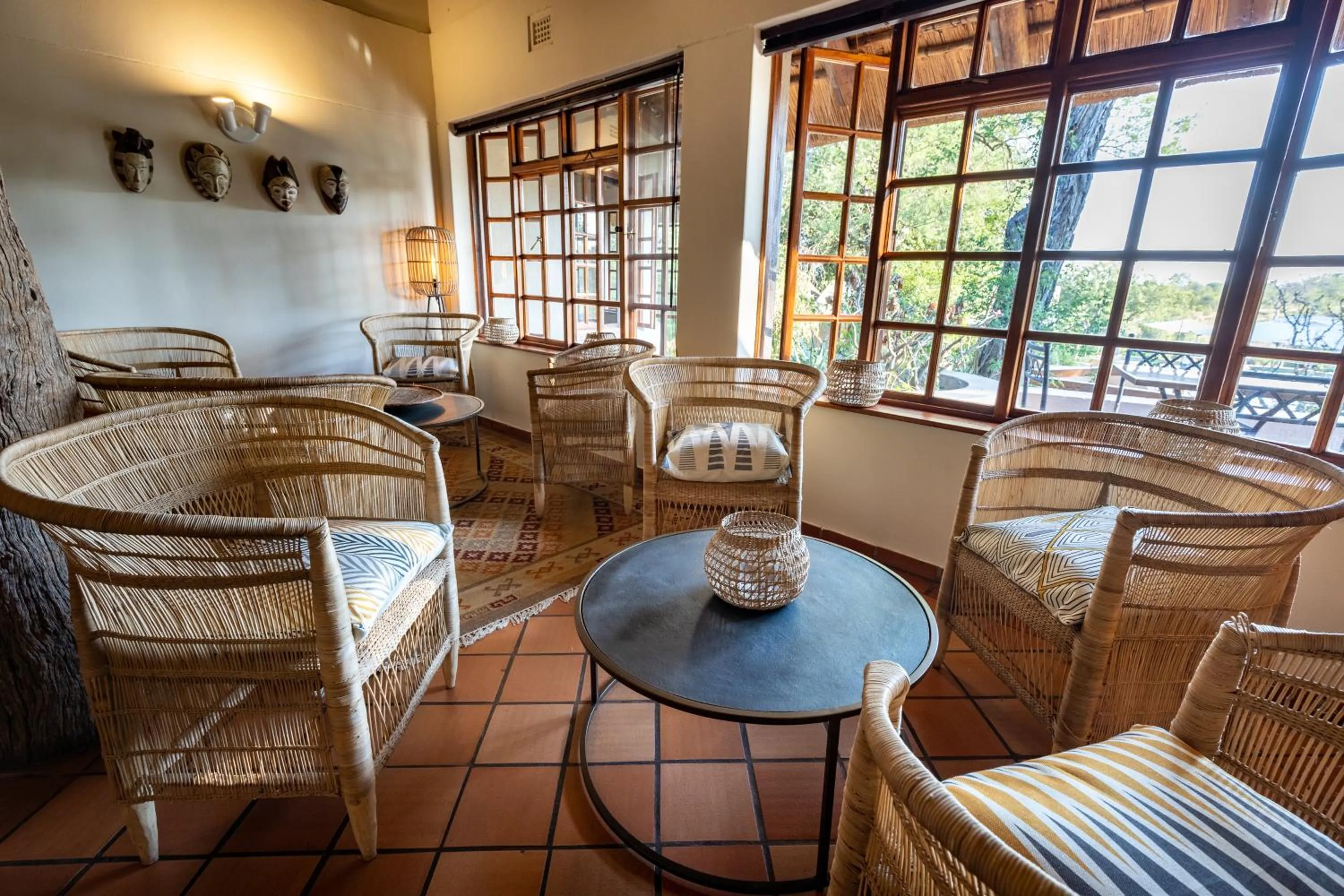 Living room in MILIMA Big 5 Safari Lodge