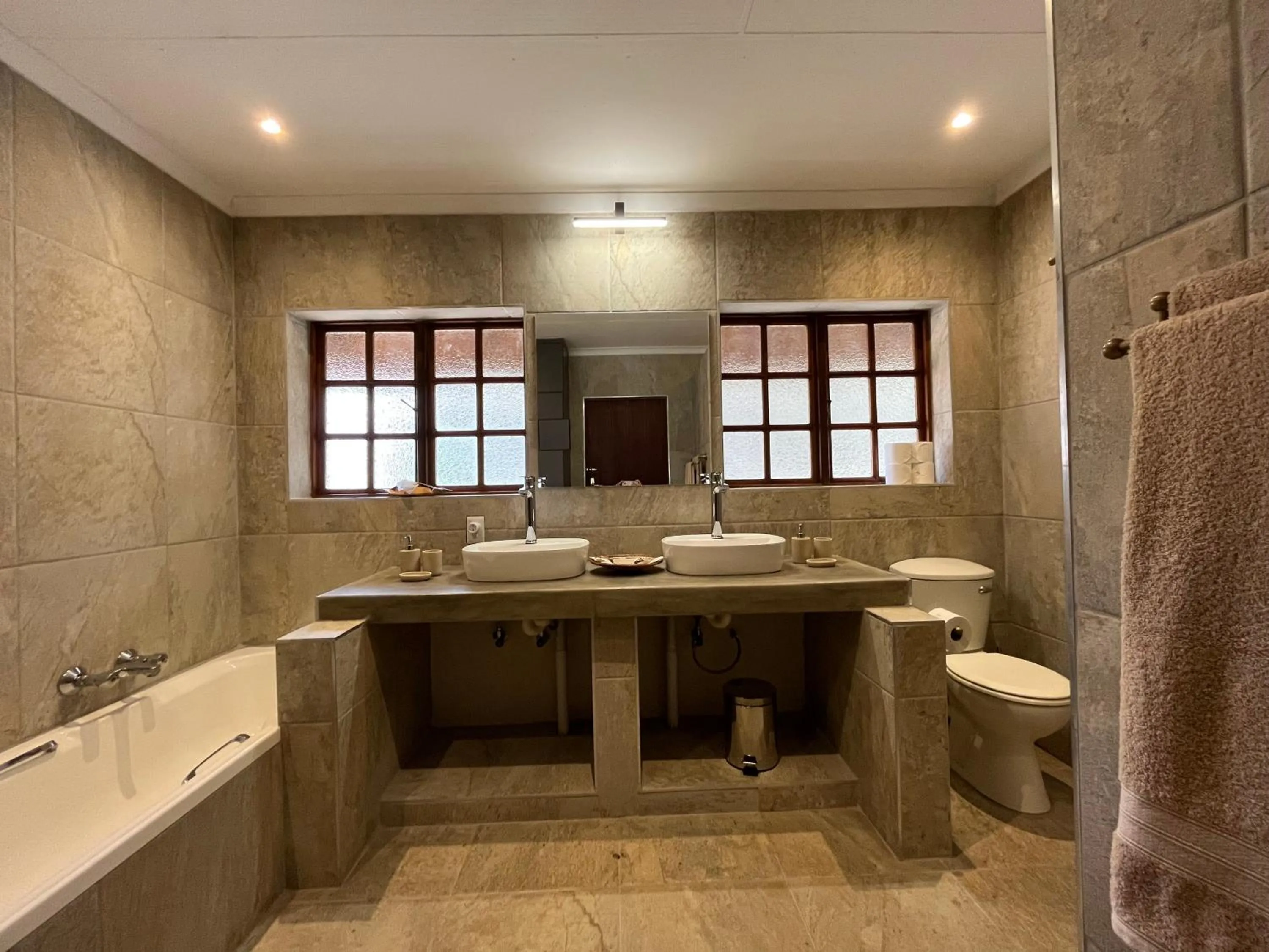 Toilet in MILIMA Big 5 Safari Lodge