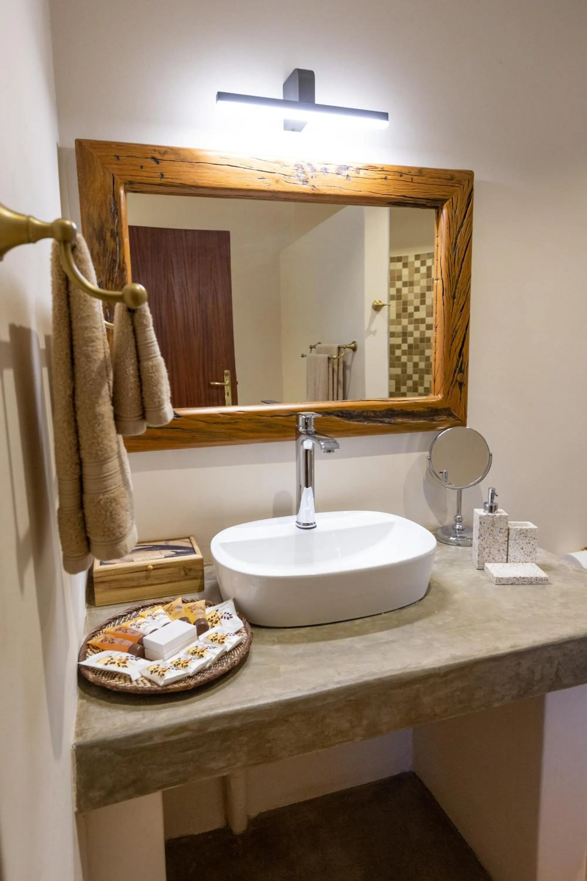 Bathroom in MILIMA Big 5 Safari Lodge