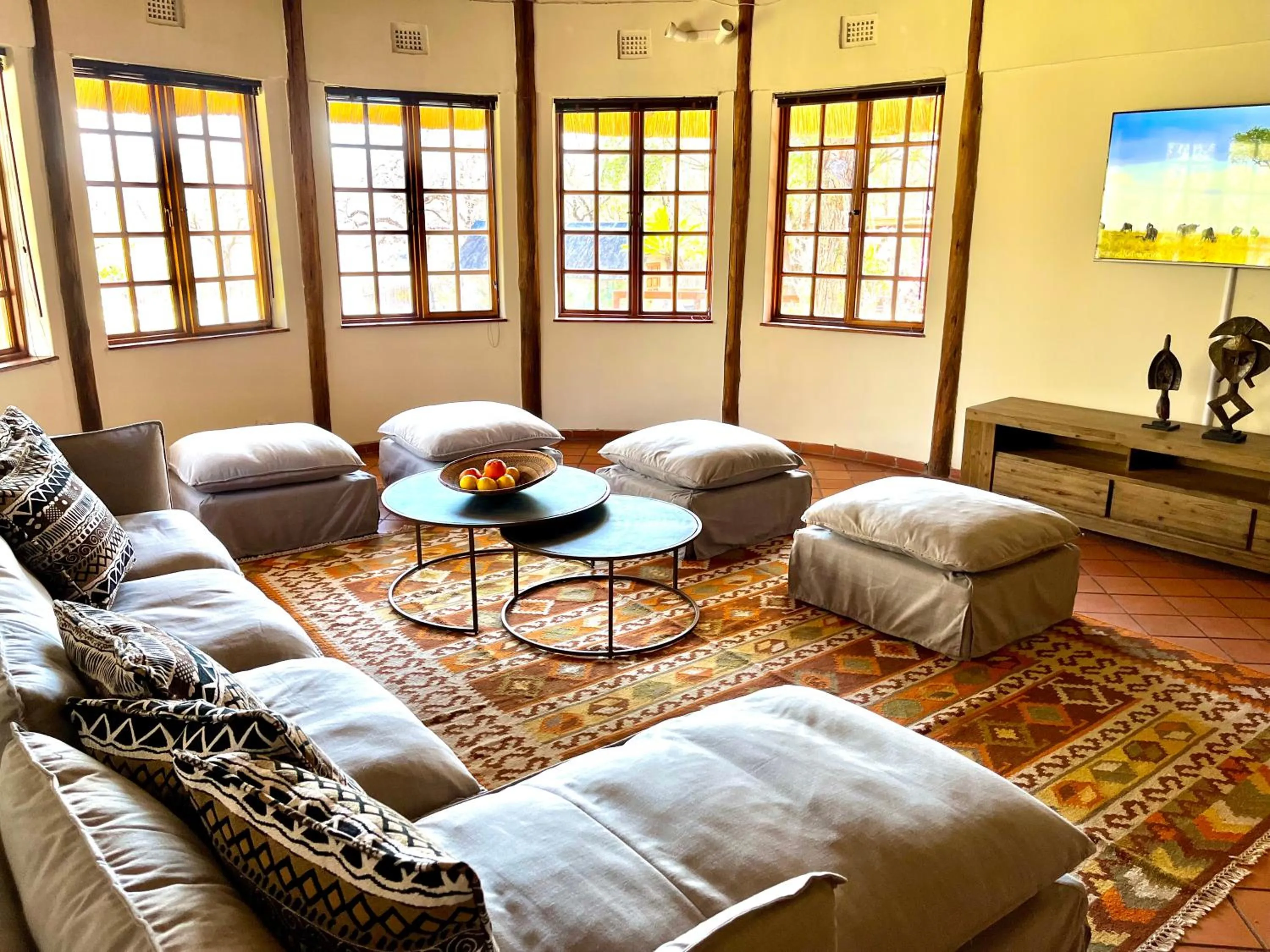 TV and multimedia in MILIMA Big 5 Safari Lodge