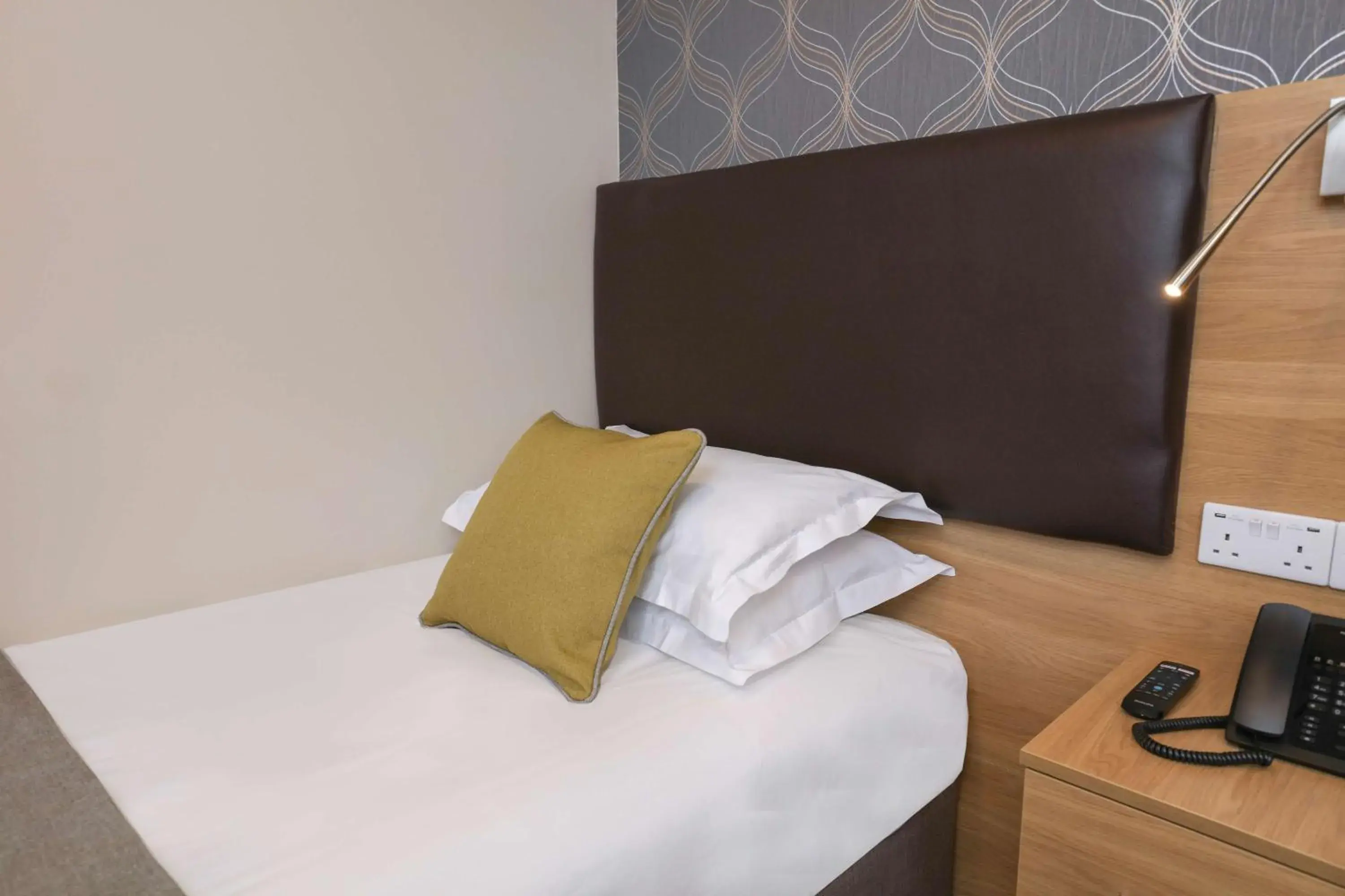 Standard Single Room - single occupancy in Best Western Northfields Ealing Hotel Standard Single Room - single occupancy in Best Western Northfields Ealing Hotel