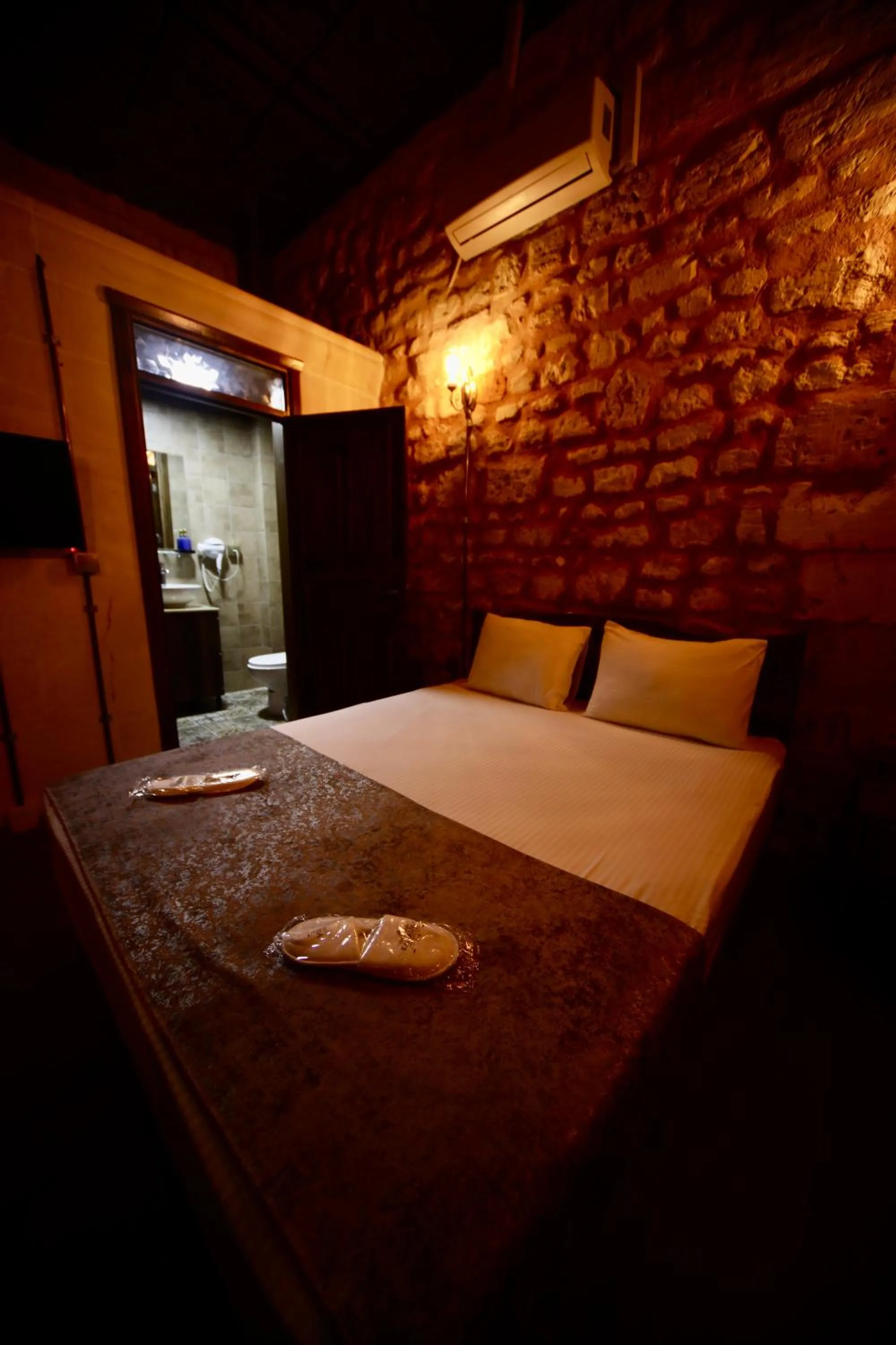 Bed in Kaliruha Hotel