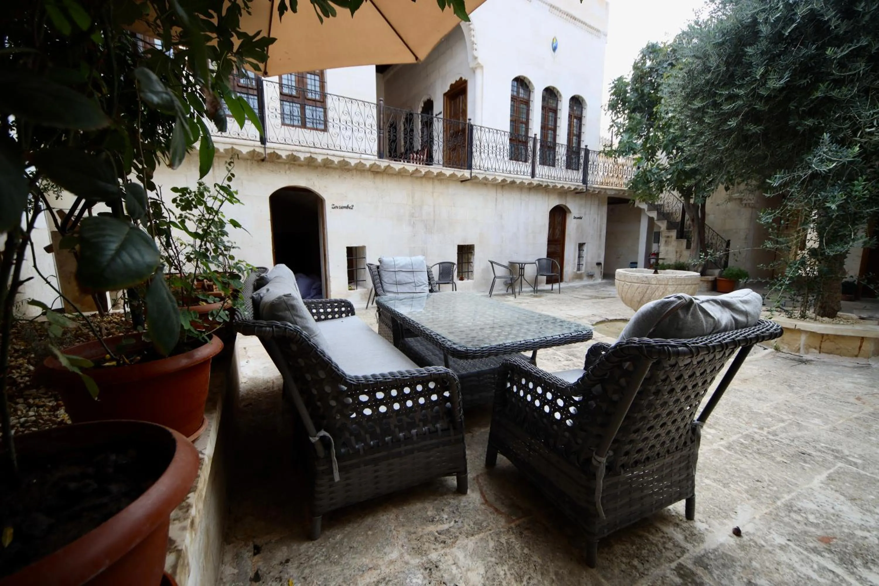Inner courtyard view in Kaliruha Hotel