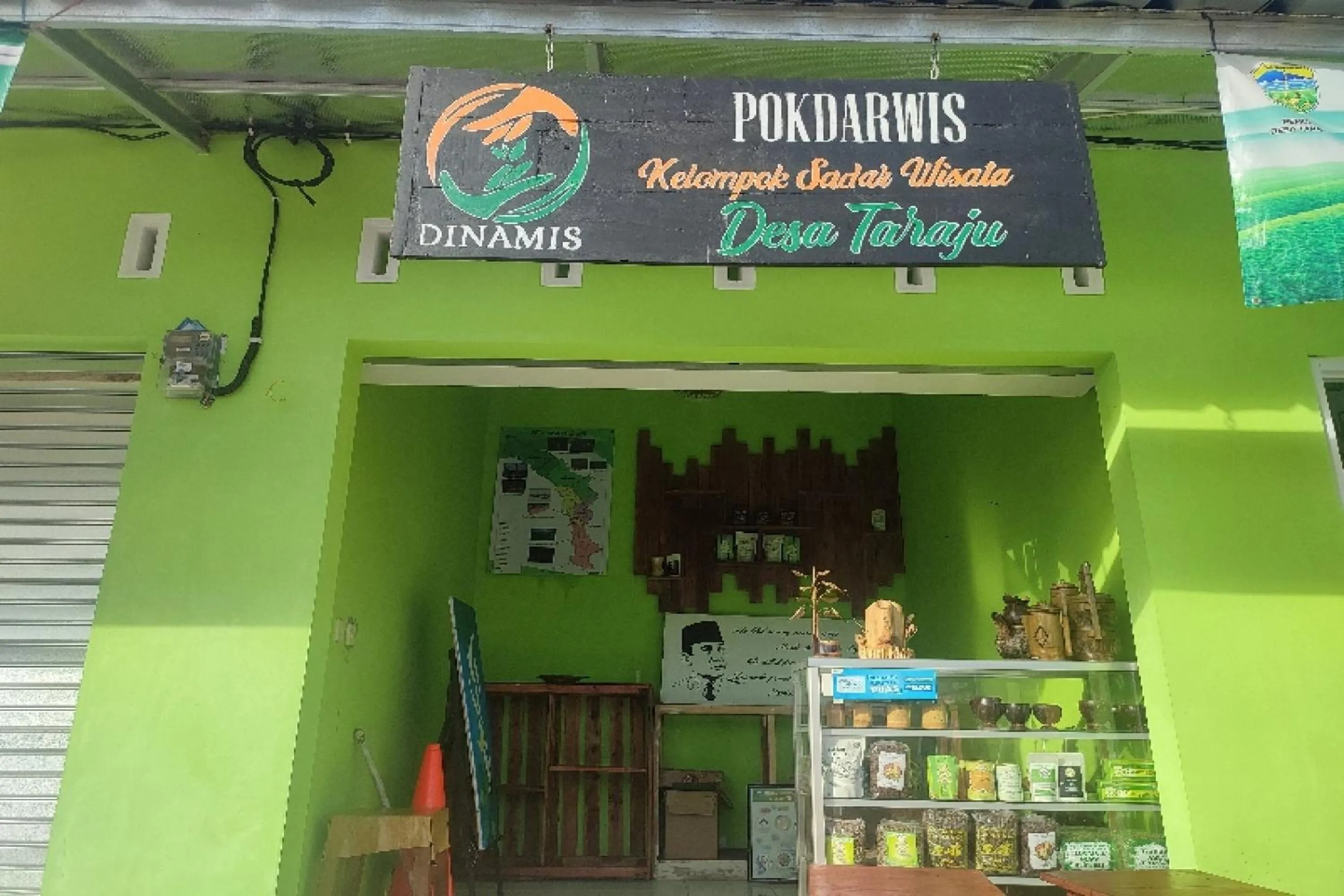 Facade/entrance in Hotel O Desa Wisata TarajuNearGunung Panggung