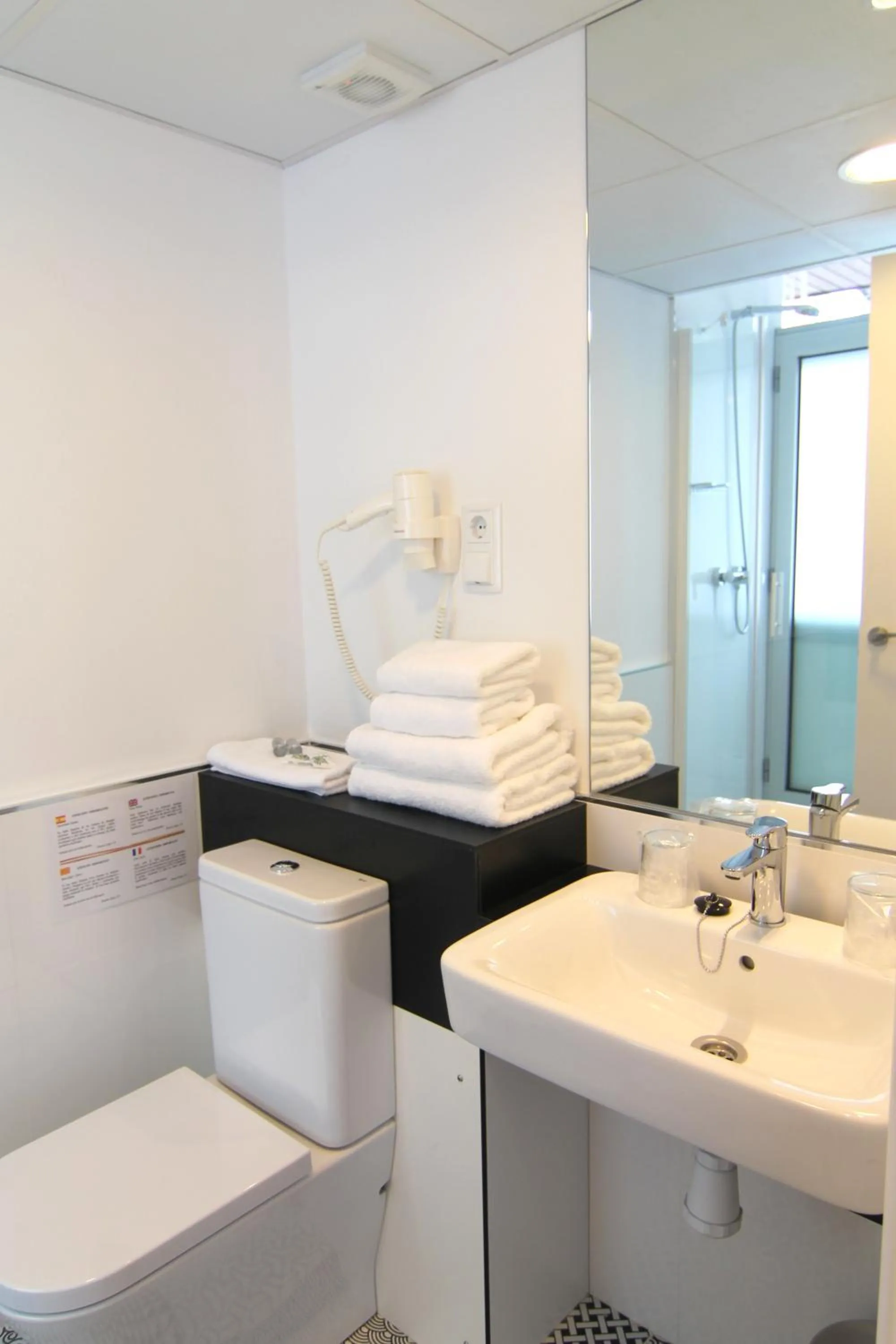 Toilet in Hostal Aslyp 114