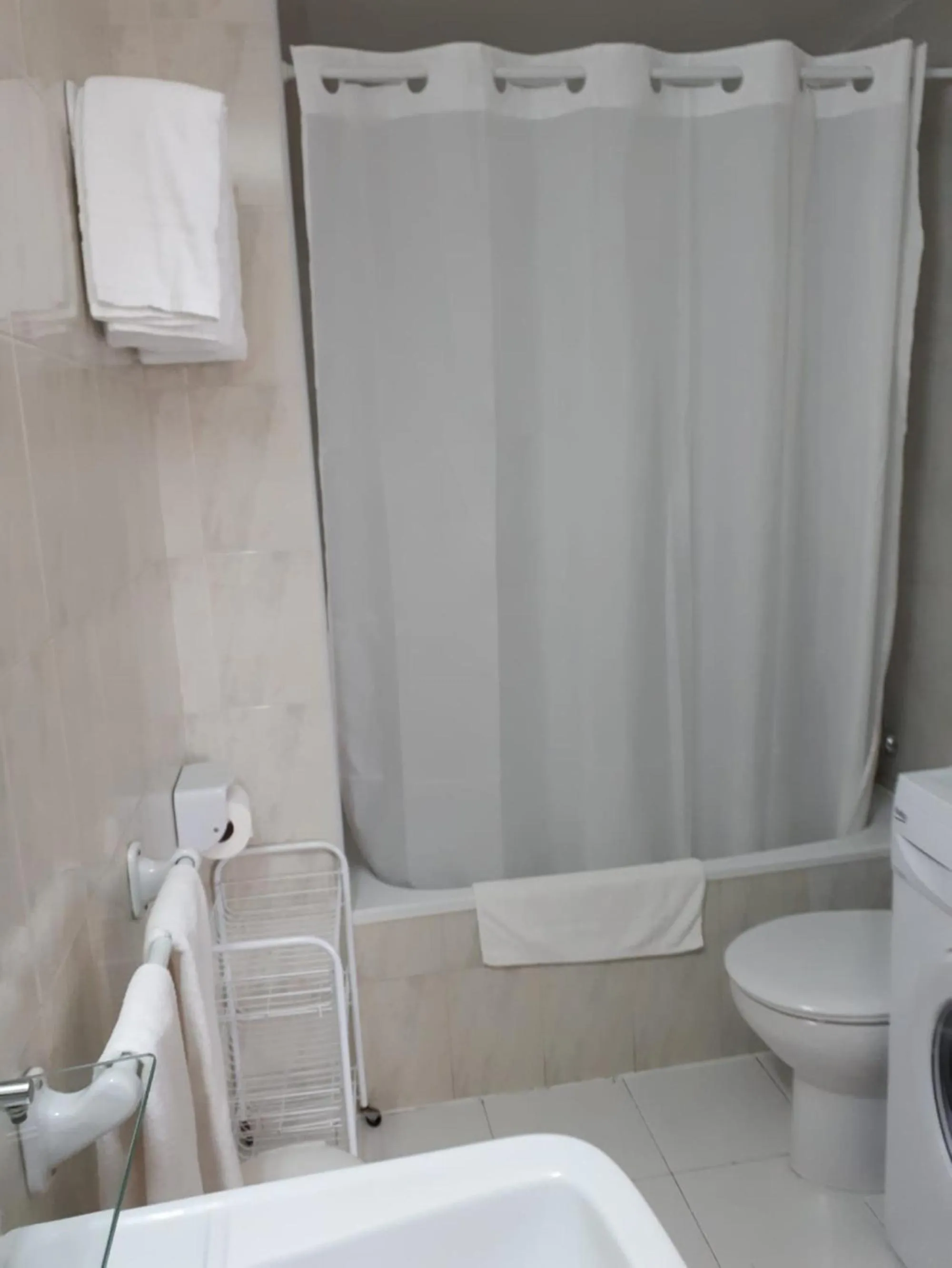 Bathroom in Apartamentos Llevant