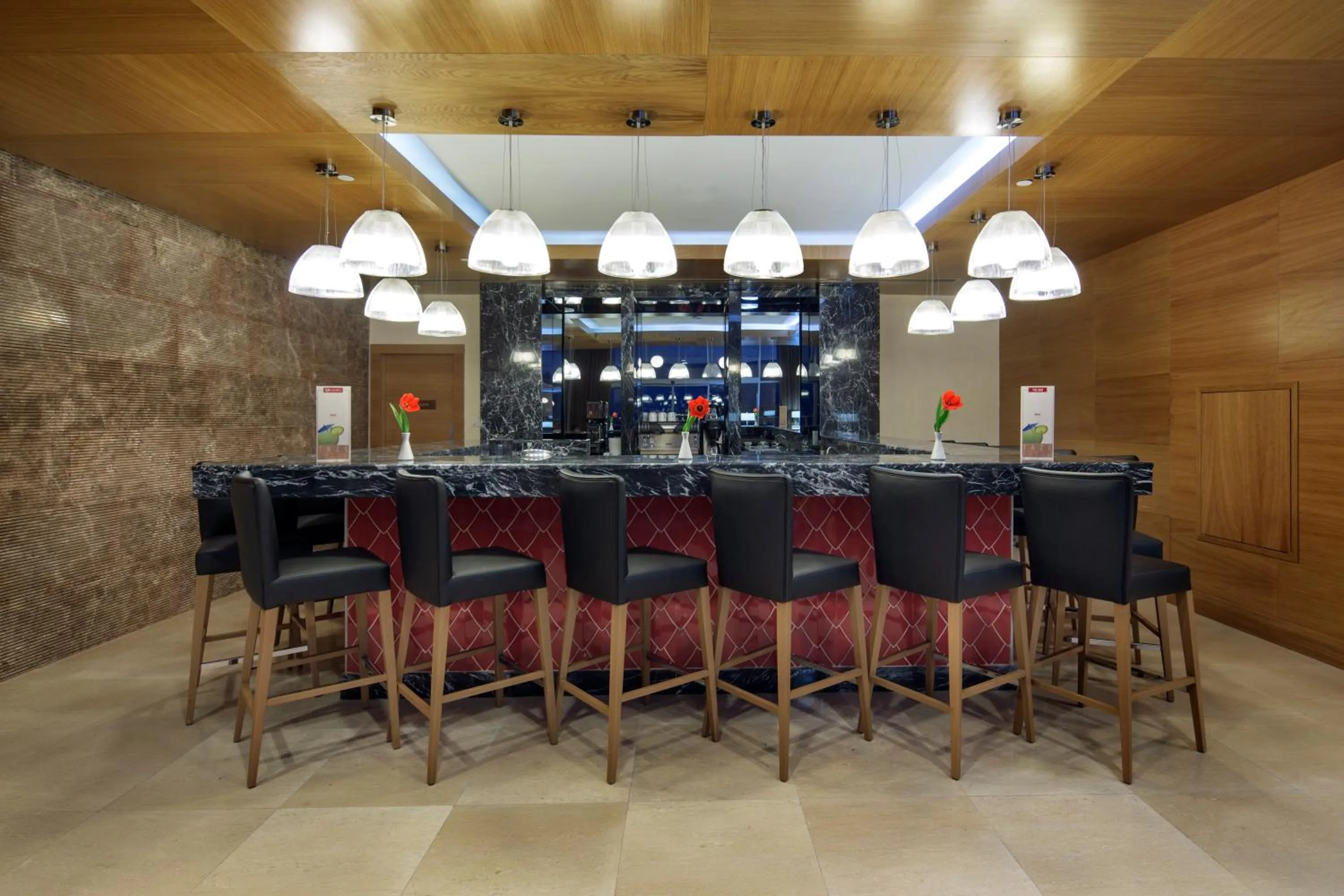 Lounge or bar in Wyndham Garden Diyarbakır