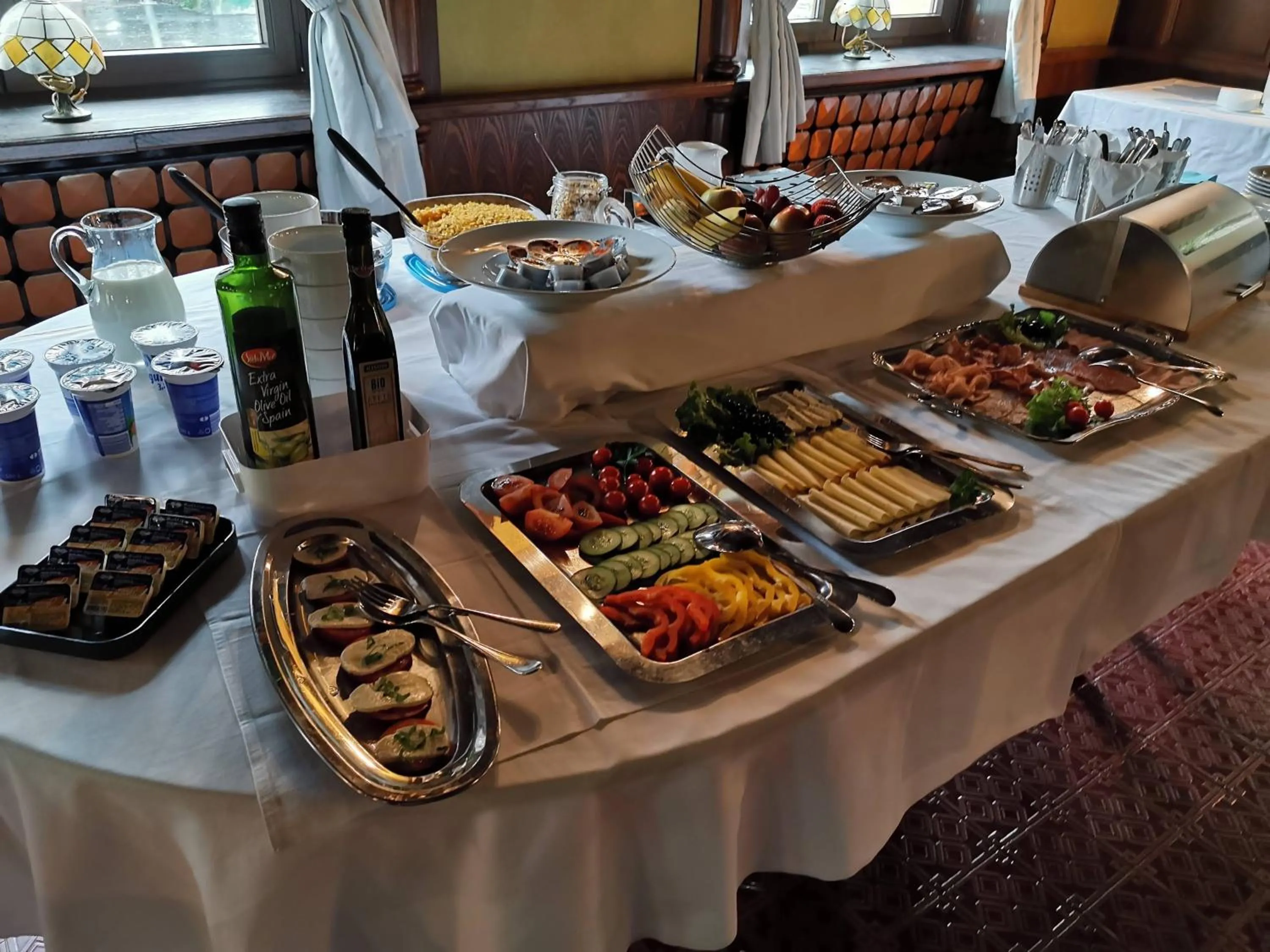 Breakfast in Garni Hotel Cirman