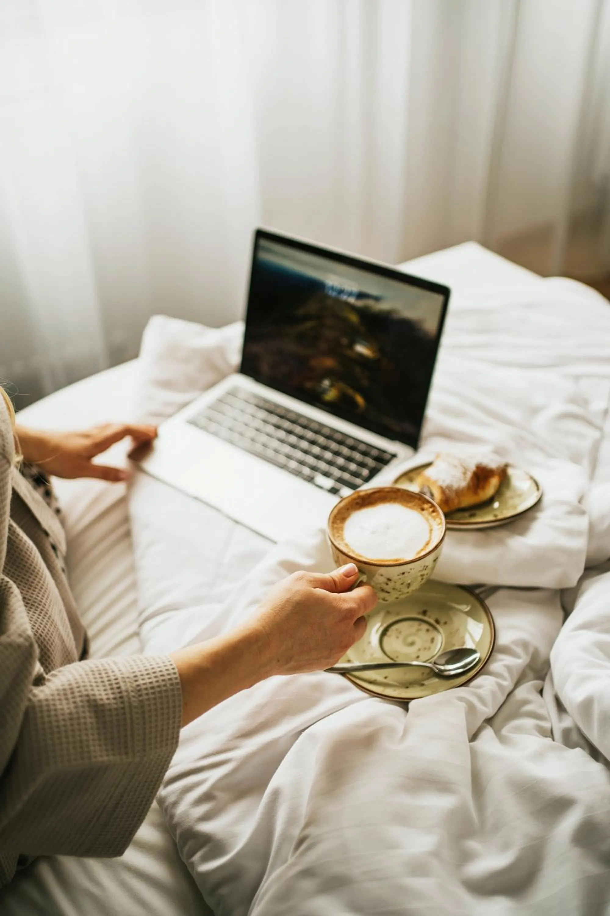 Photo of the whole room, Bed in Green Hotel