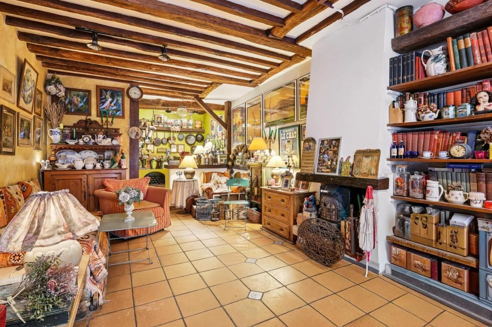 Property building in Hotel de Nesle