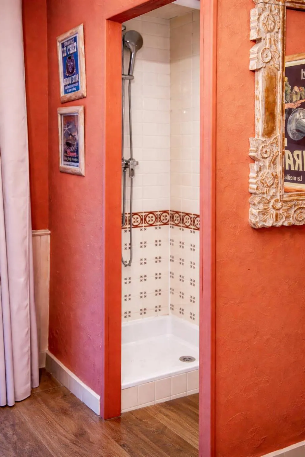 Bathroom in Hotel de Nesle