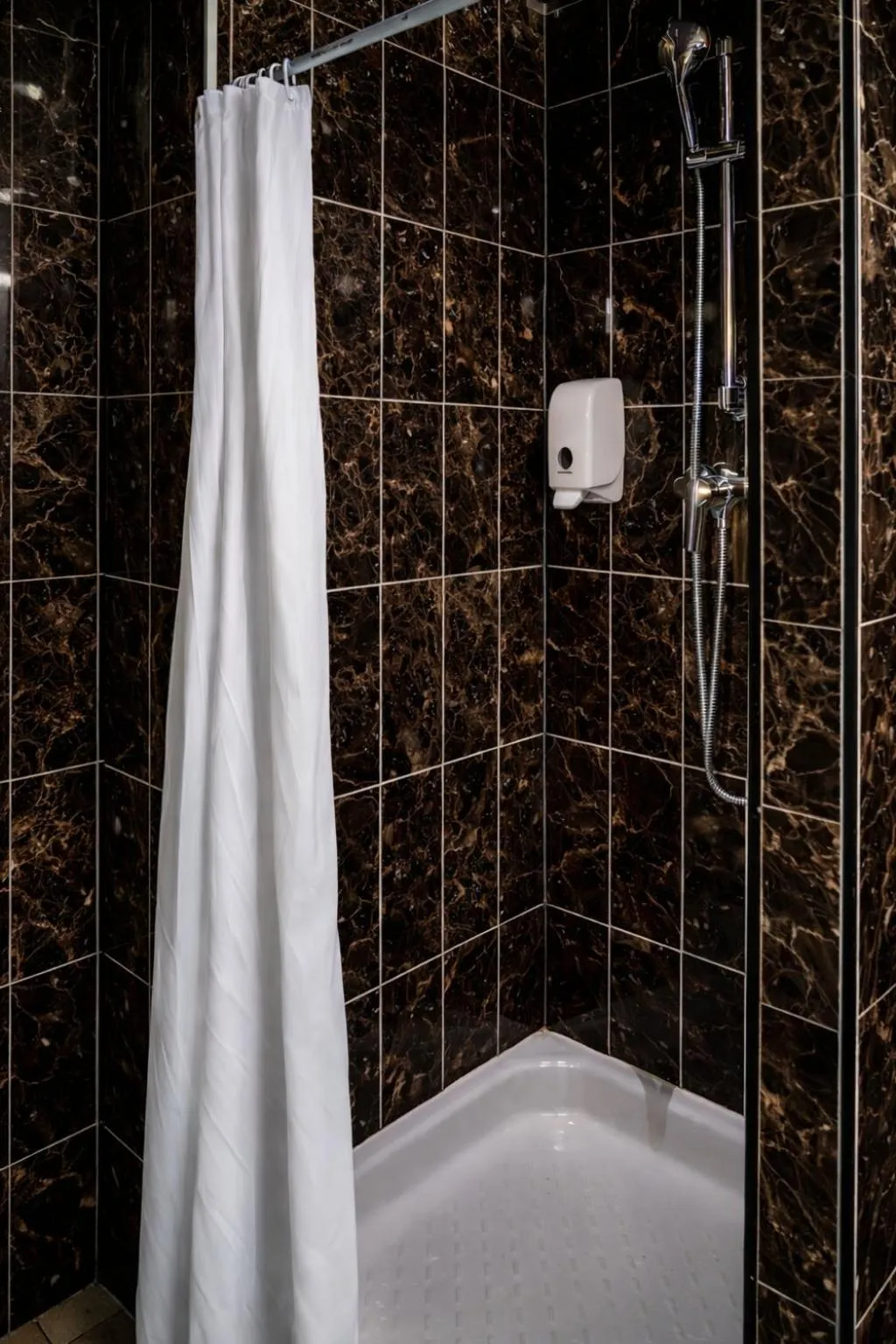 Bathroom in Hotel de Nesle